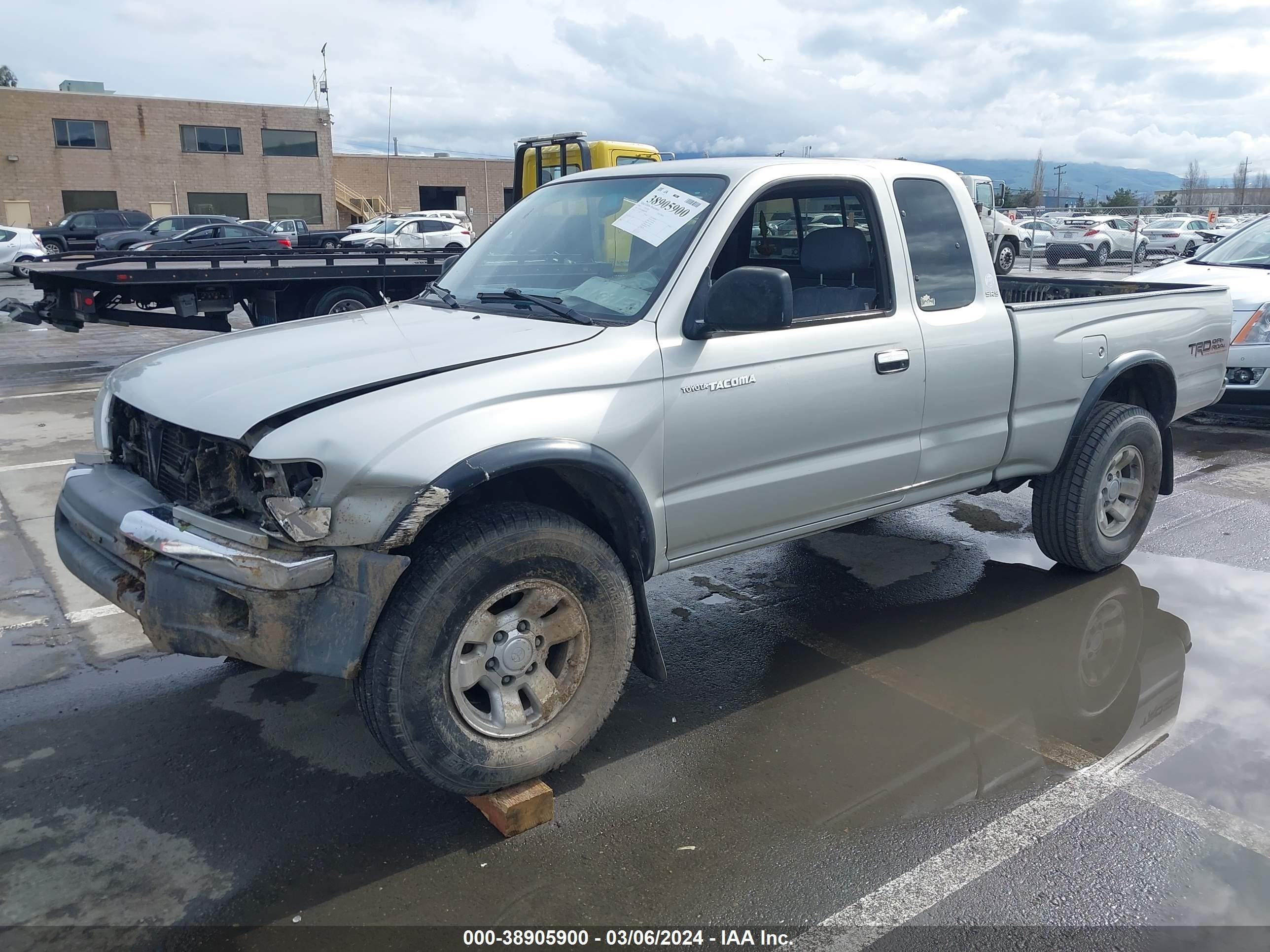 Photo 1 VIN: 4TASN92N8YZ607998 - TOYOTA TACOMA 