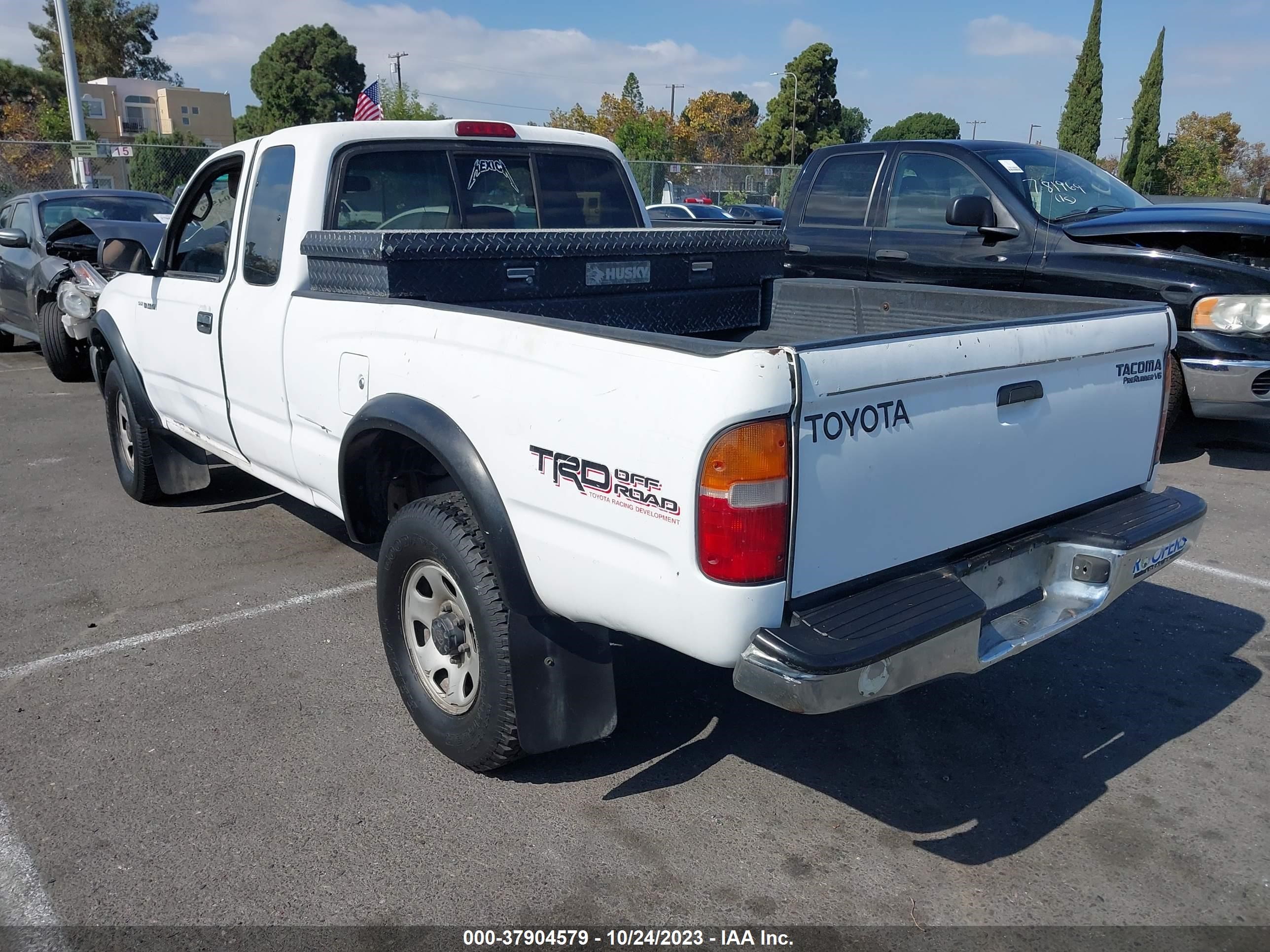 Photo 2 VIN: 4TASN92N9WZ135937 - TOYOTA TACOMA 