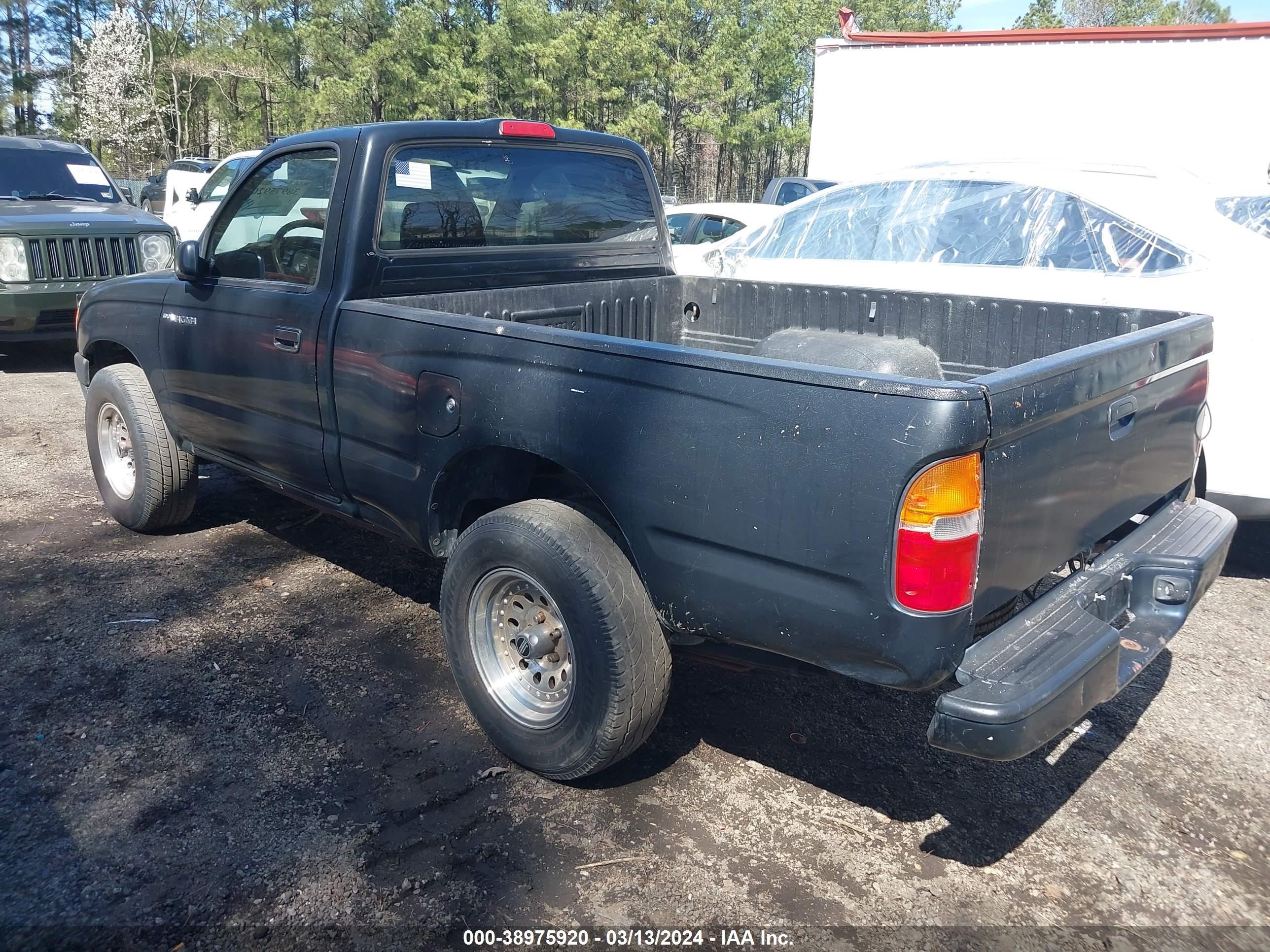 Photo 2 VIN: 4TAUN41B3SZ031019 - TOYOTA TACOMA 