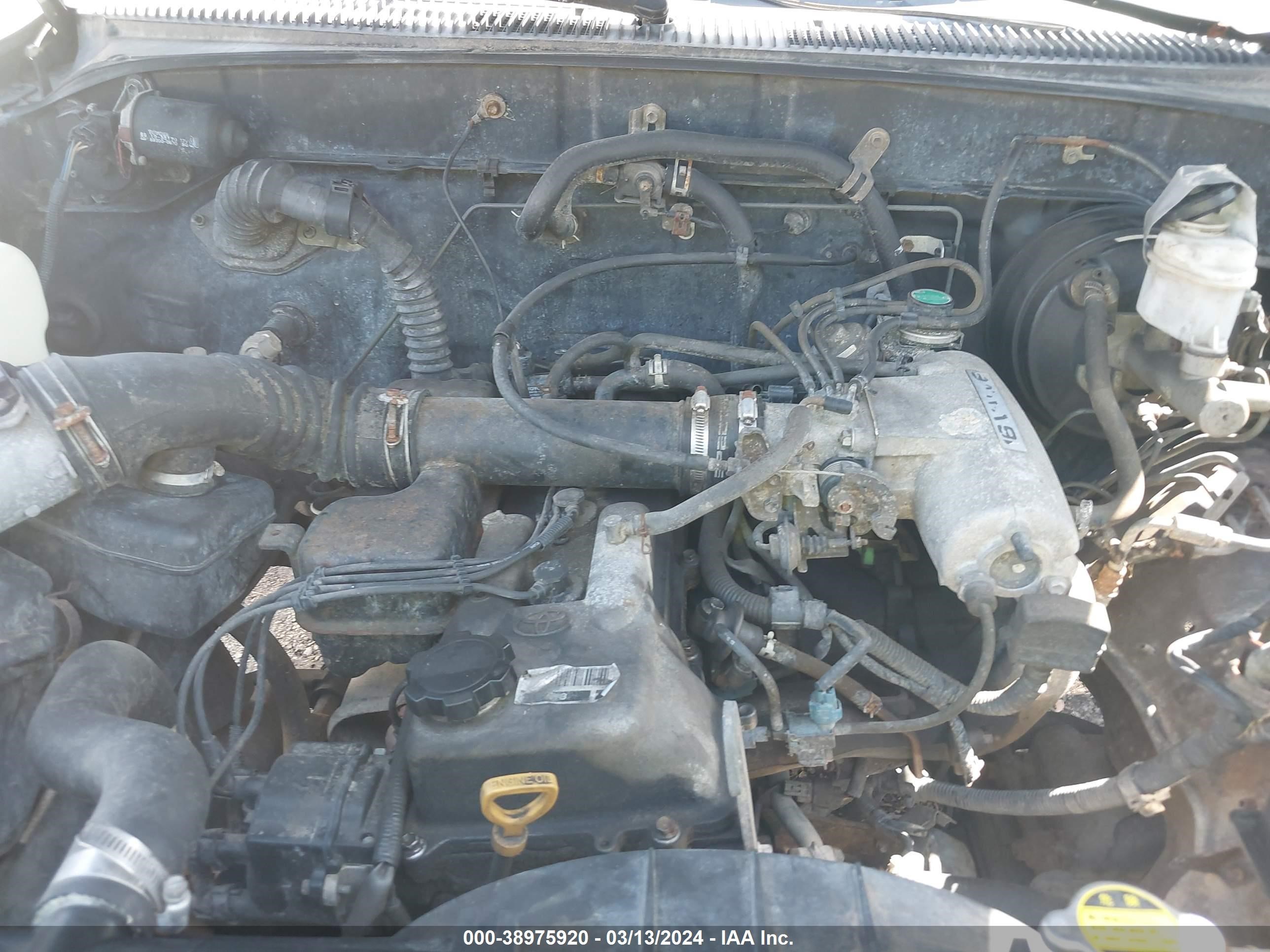 Photo 9 VIN: 4TAUN41B3SZ031019 - TOYOTA TACOMA 