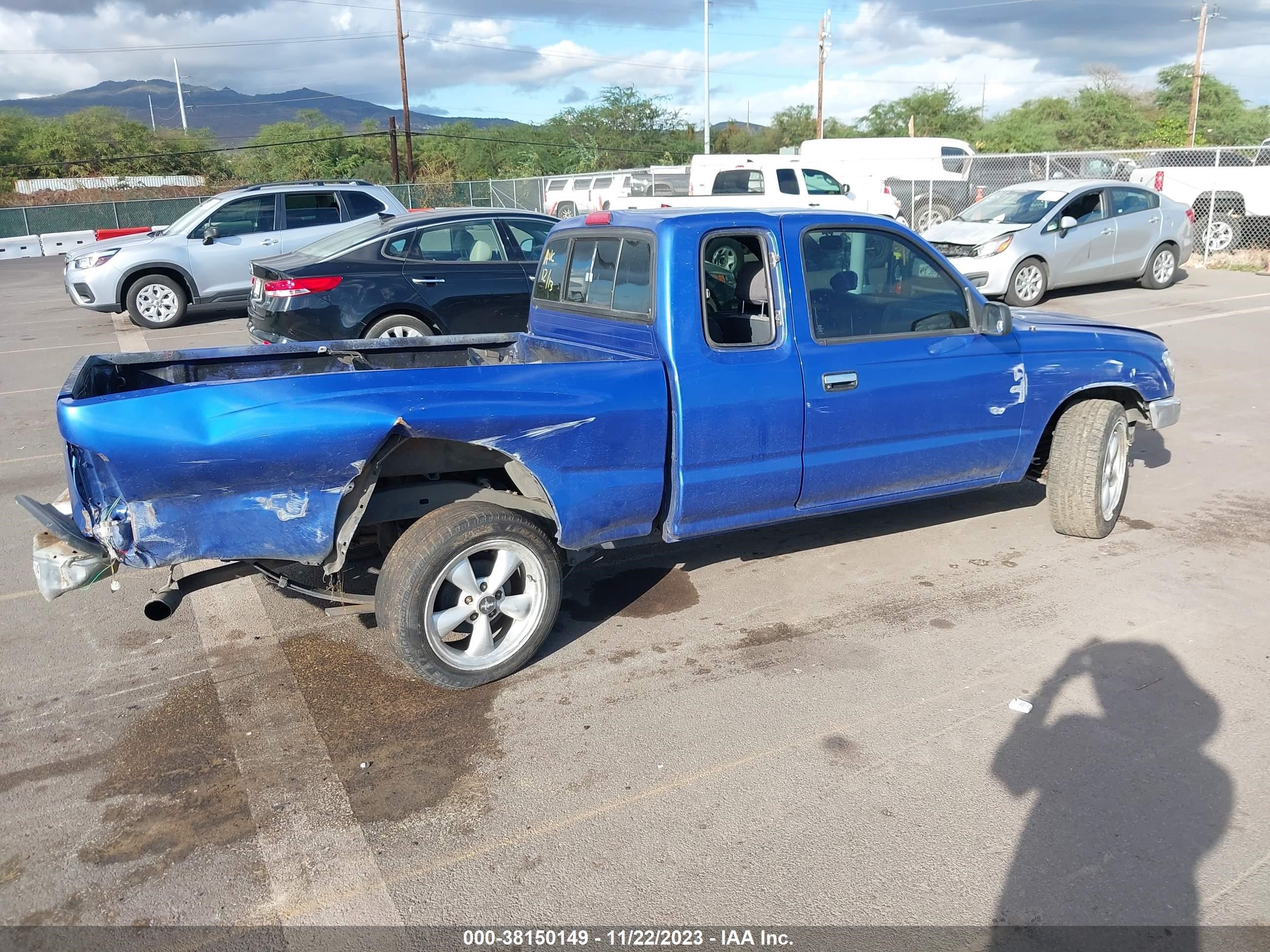 Photo 3 VIN: 4TAUN53B4SZ022056 - TOYOTA TACOMA 