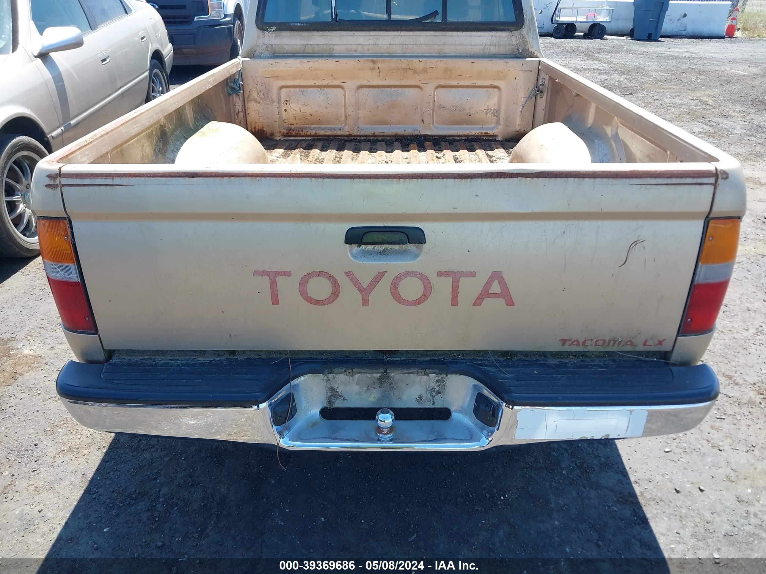 Photo 15 VIN: 4TAUN53B4SZ083844 - TOYOTA TACOMA 