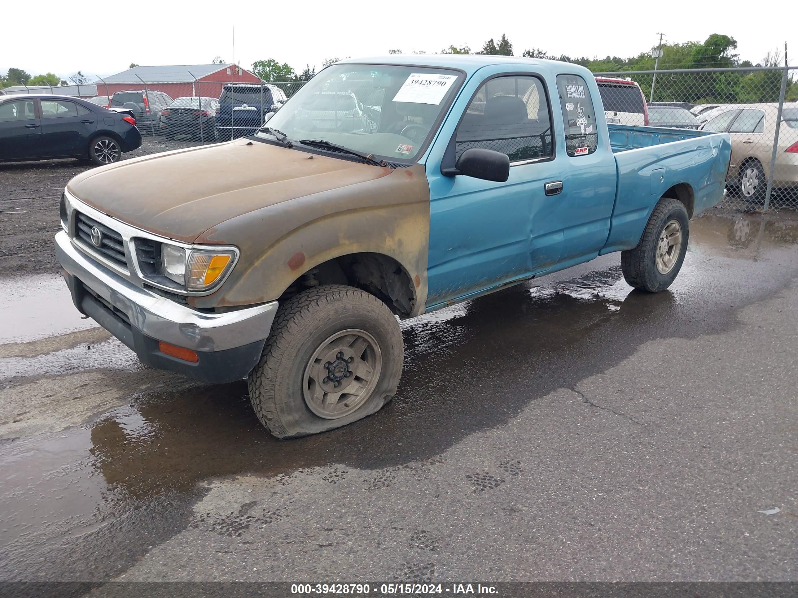 Photo 1 VIN: 4TAUN73C3SZ033635 - TOYOTA TACOMA 