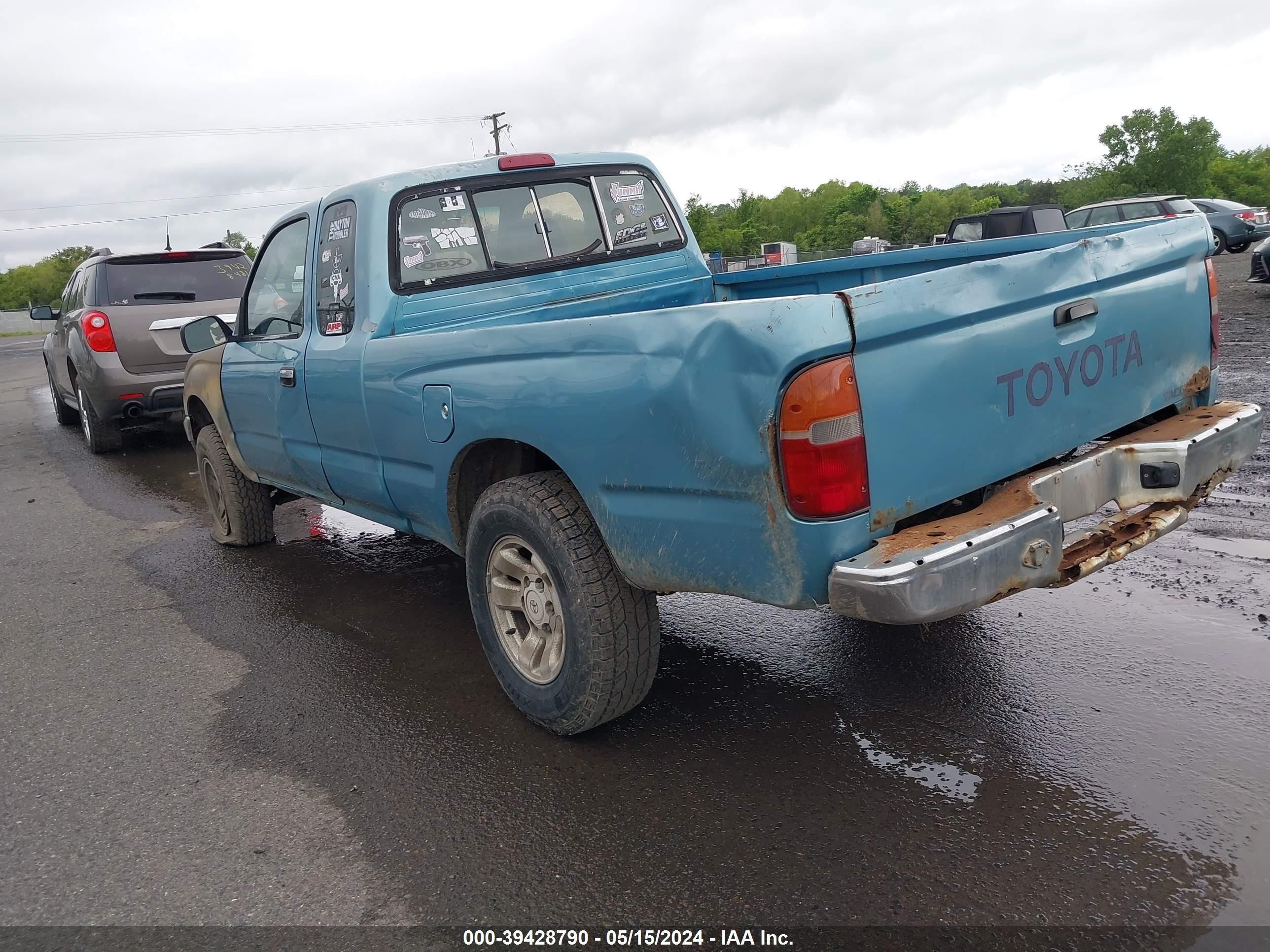 Photo 2 VIN: 4TAUN73C3SZ033635 - TOYOTA TACOMA 