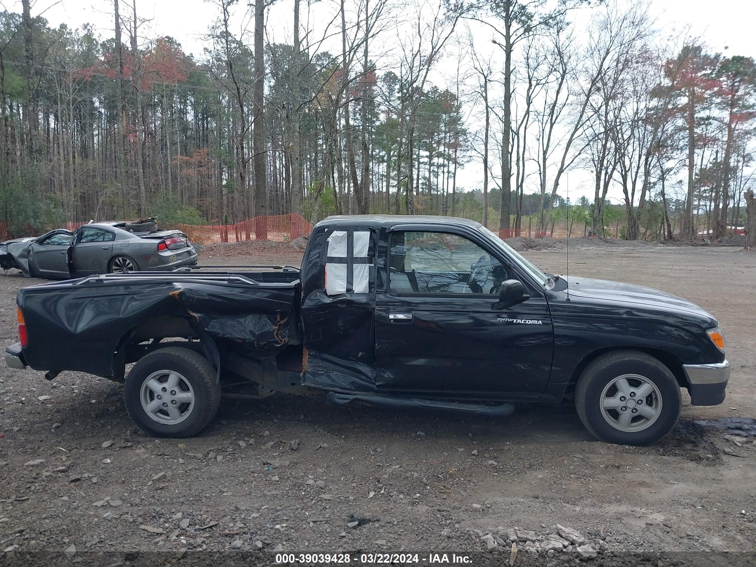 Photo 12 VIN: 4TAVL52N2VZ289996 - TOYOTA TACOMA 