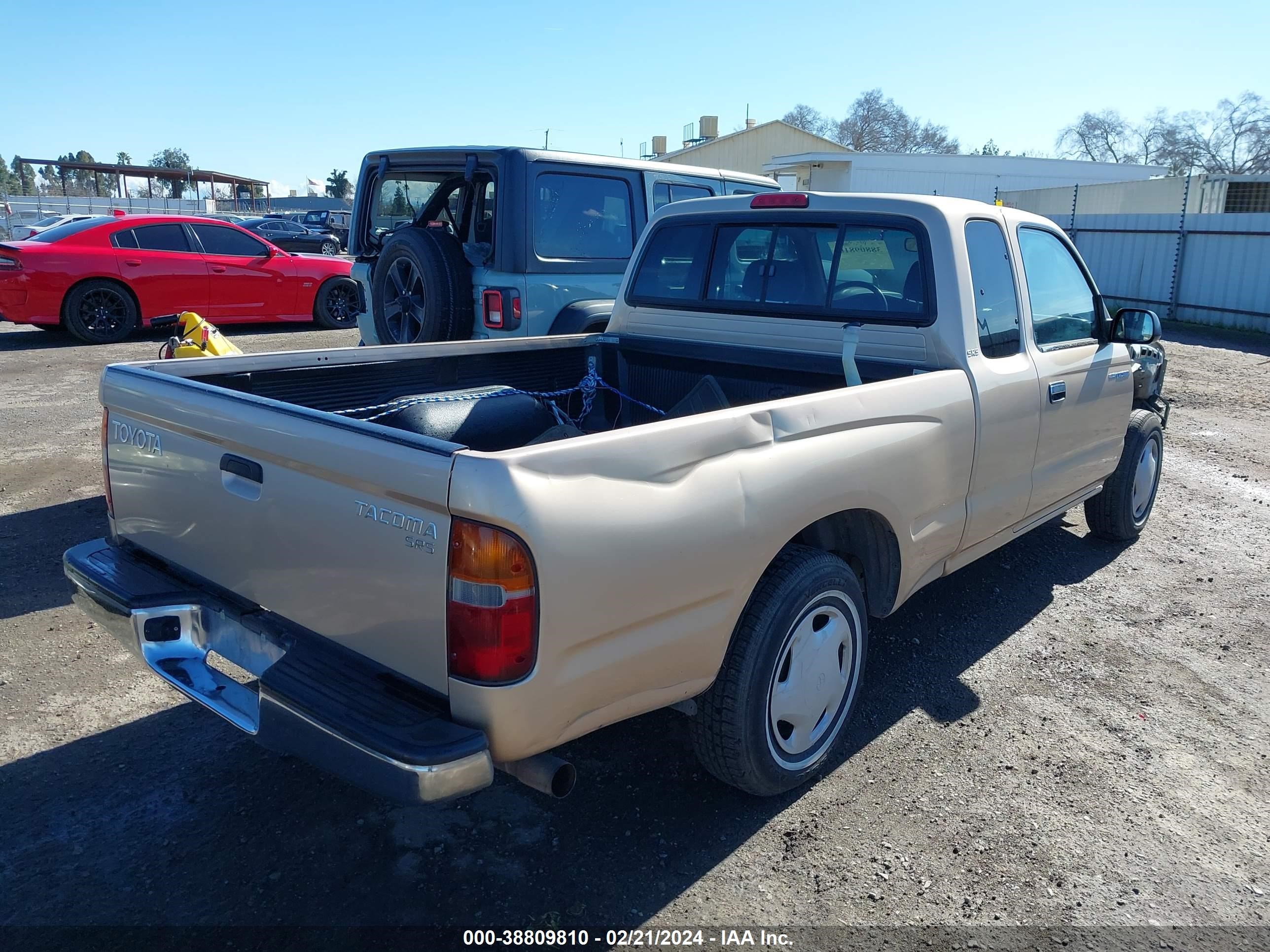 Photo 3 VIN: 4TAVL52N2YZ599974 - TOYOTA TACOMA 