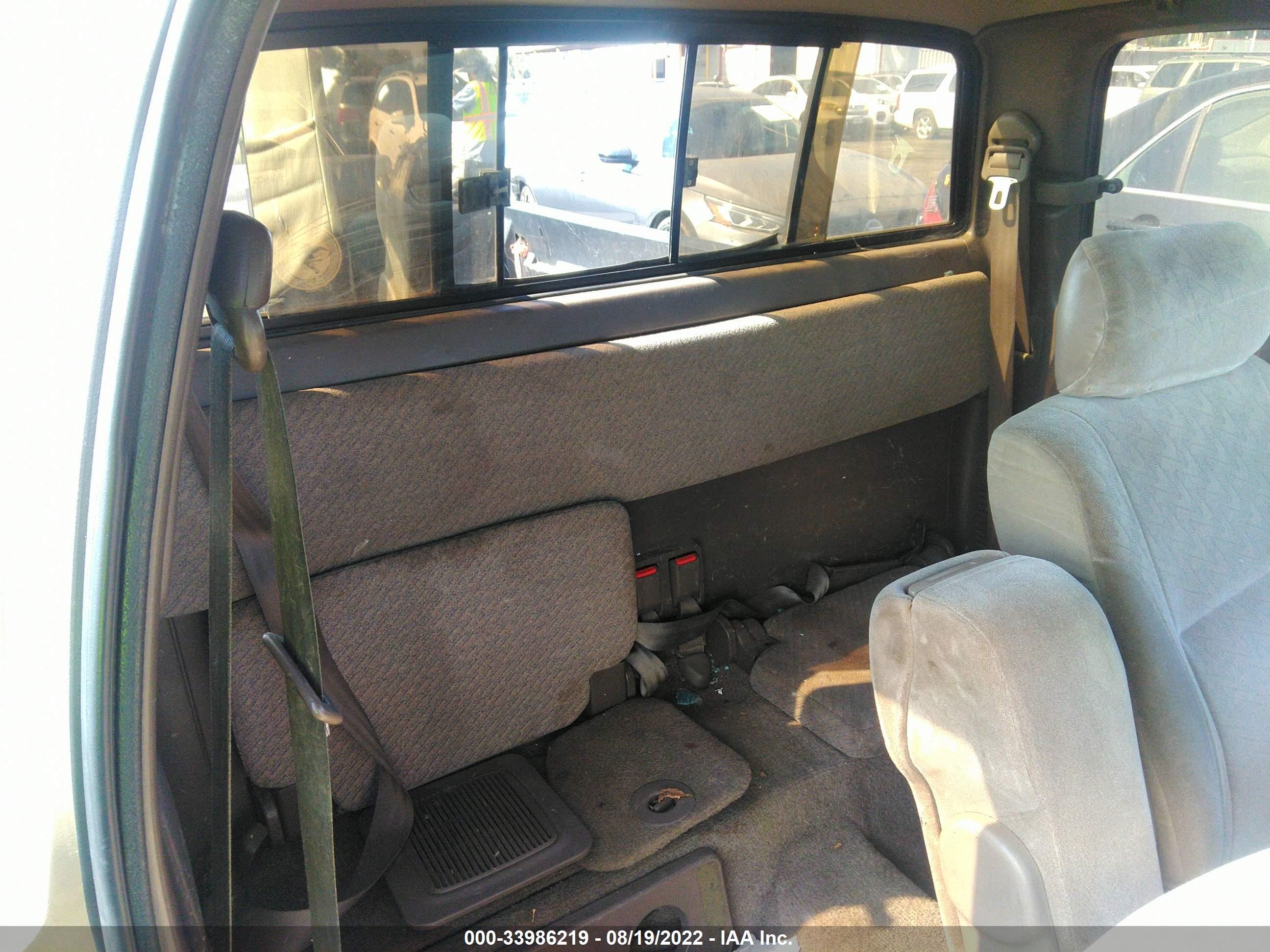 Photo 7 VIN: 4TAVL52N8VZ260762 - TOYOTA TACOMA 