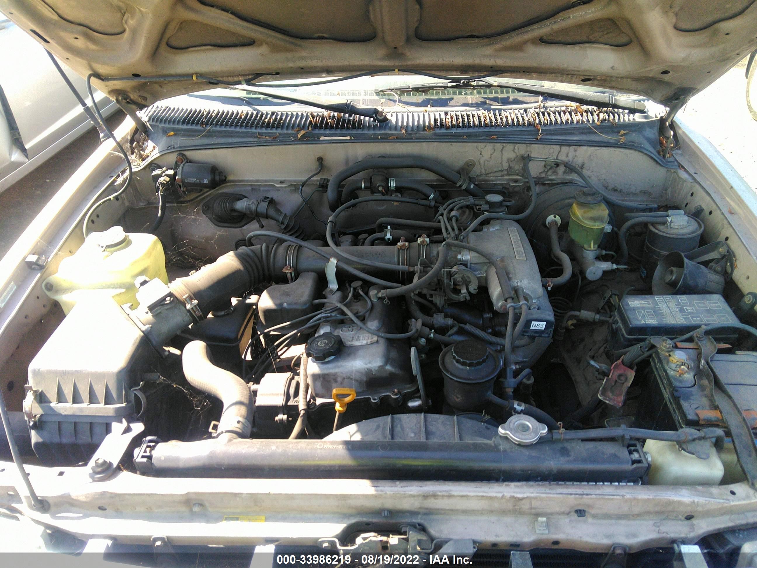 Photo 9 VIN: 4TAVL52N8VZ260762 - TOYOTA TACOMA 