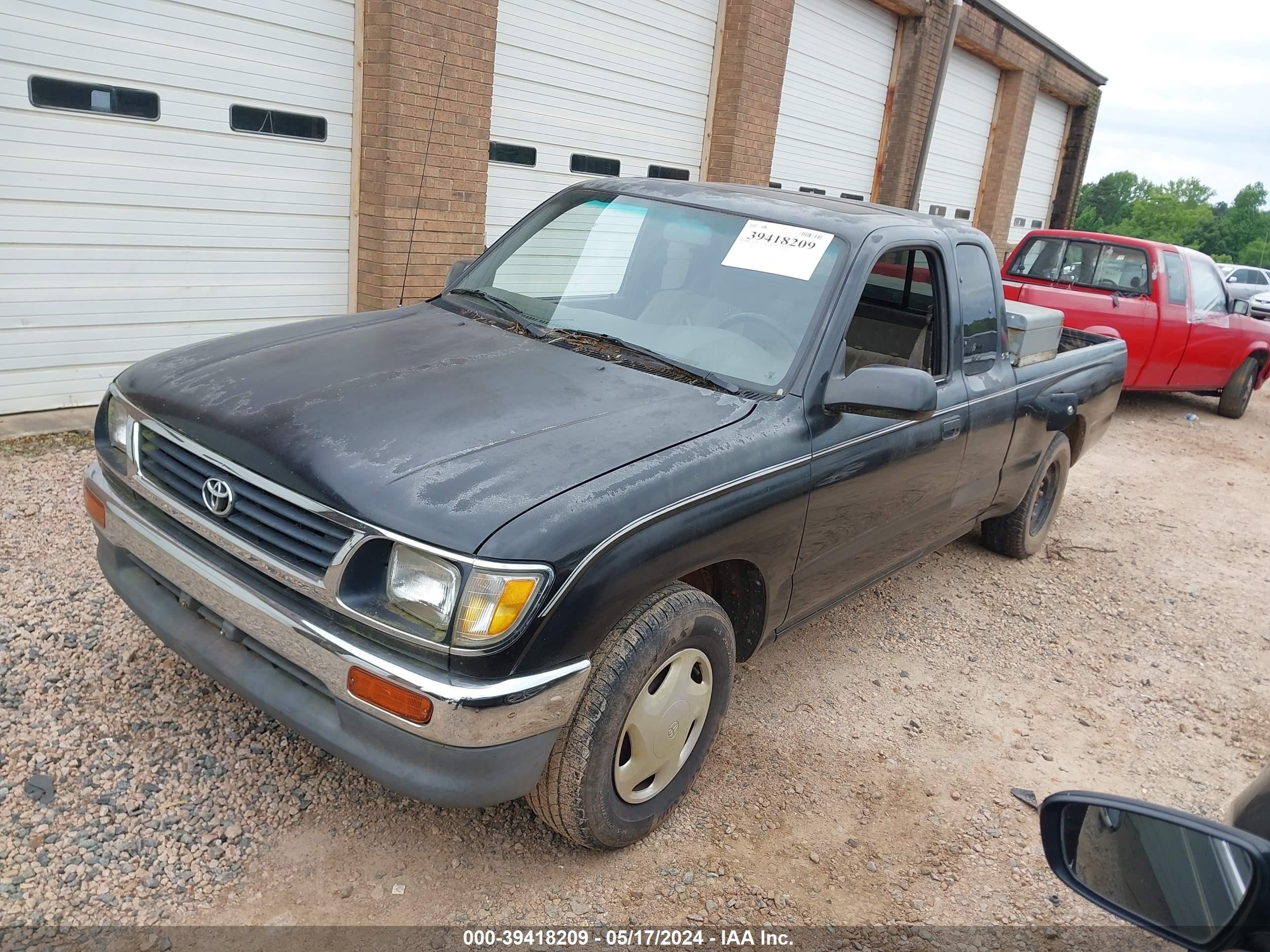 Photo 1 VIN: 4TAVL52N8YZ628779 - TOYOTA TACOMA 