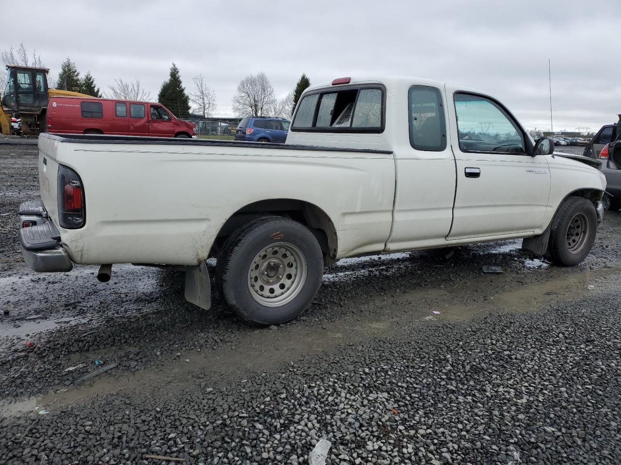 Photo 2 VIN: 4TAVL52N9VZ317373 - TOYOTA TACOMA 