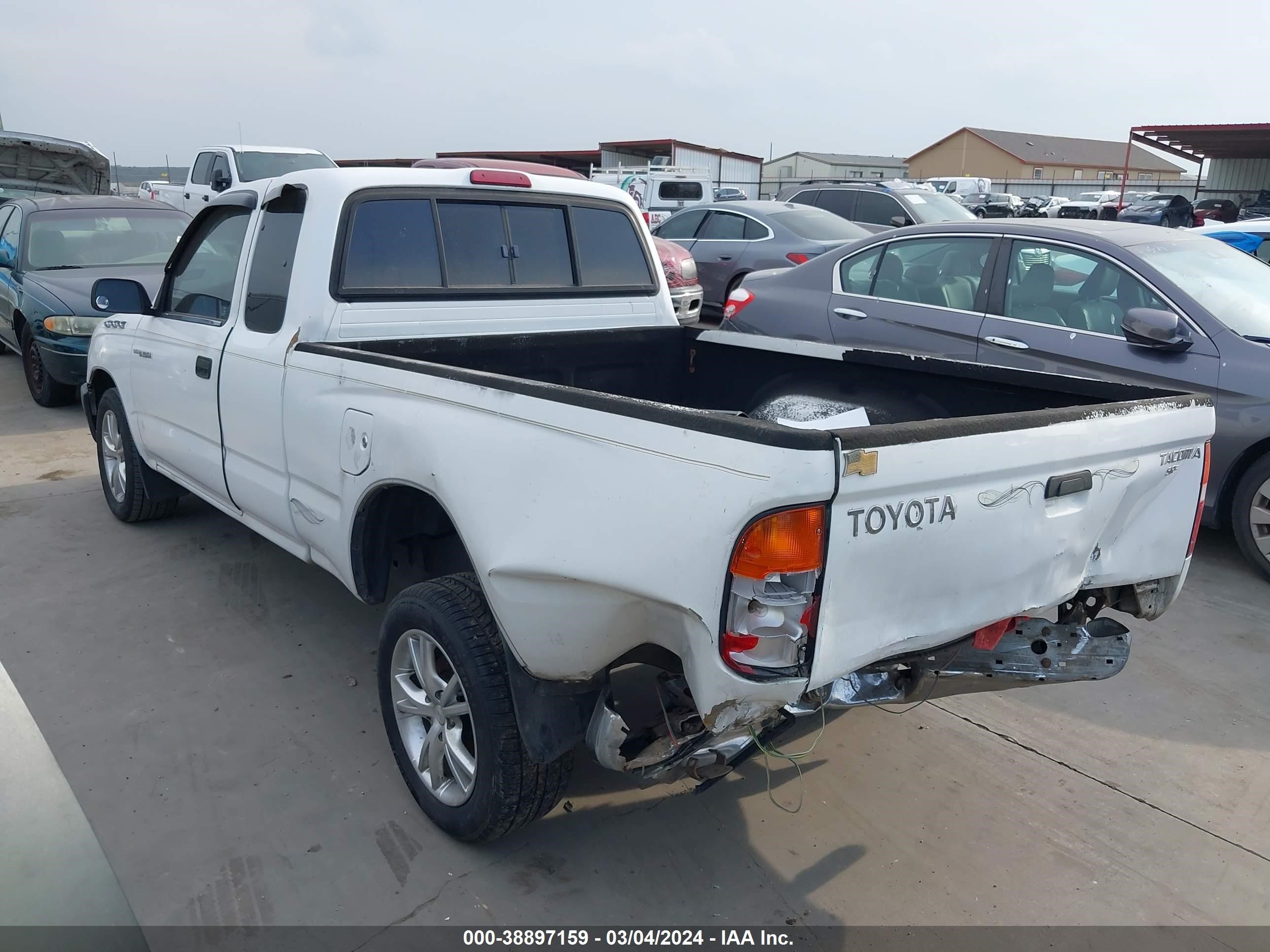 Photo 2 VIN: 4TAVL52N9XZ475070 - TOYOTA TACOMA 