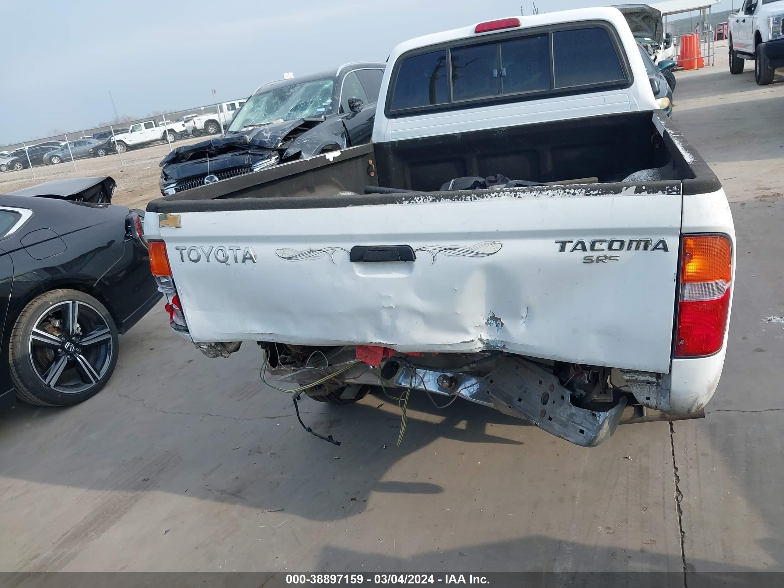 Photo 5 VIN: 4TAVL52N9XZ475070 - TOYOTA TACOMA 