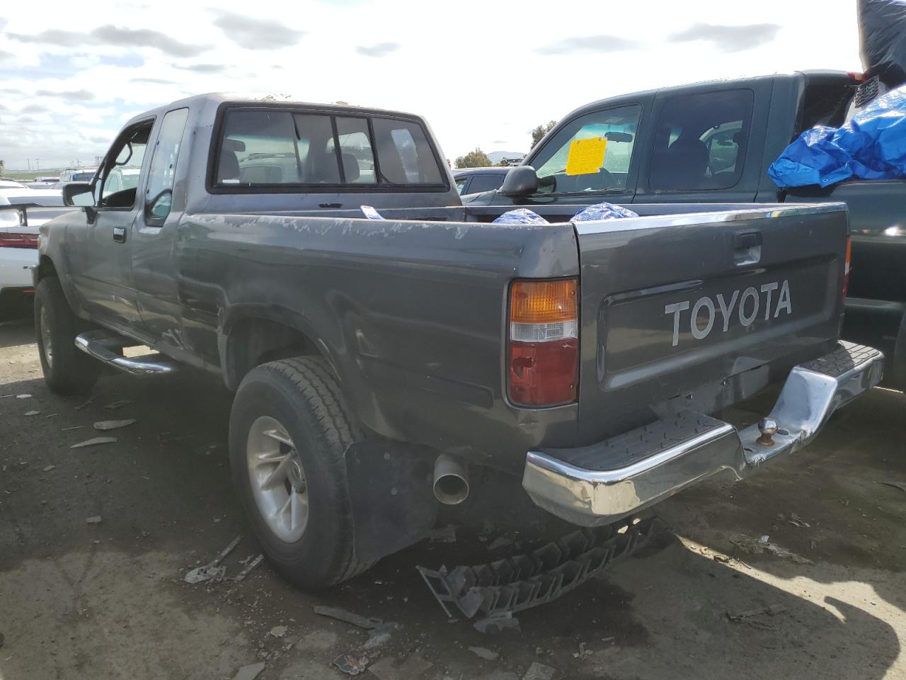 Photo 1 VIN: 4TAVN13D2PZ126843 - TOYOTA PICKUP 