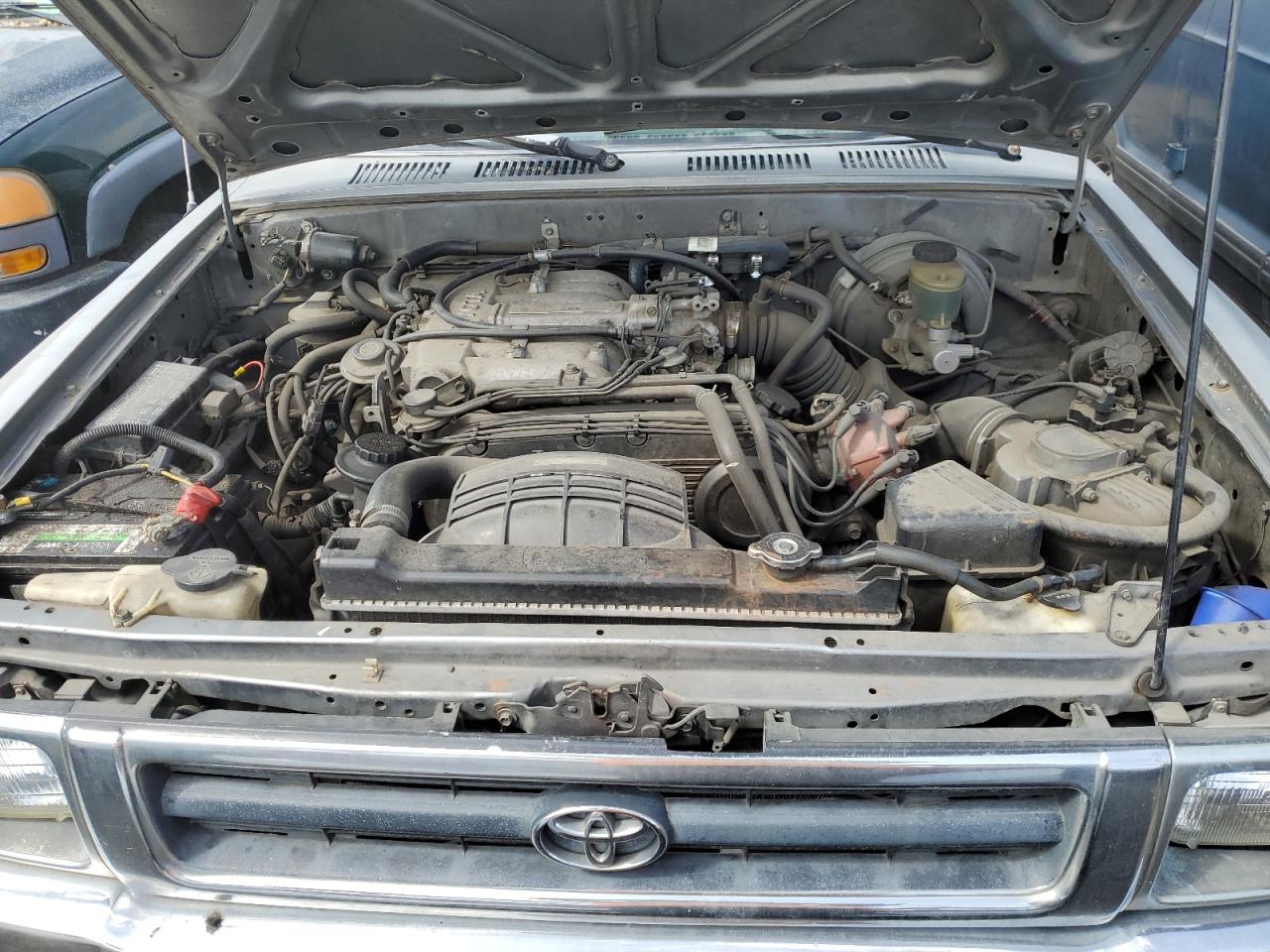 Photo 10 VIN: 4TAVN13D2PZ126843 - TOYOTA PICKUP 