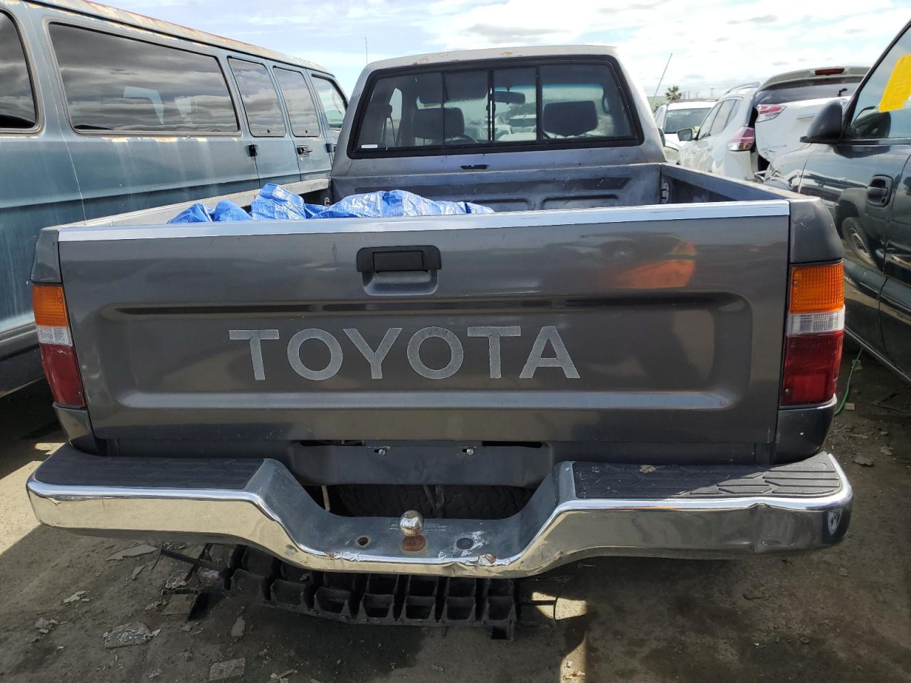 Photo 5 VIN: 4TAVN13D2PZ126843 - TOYOTA PICKUP 