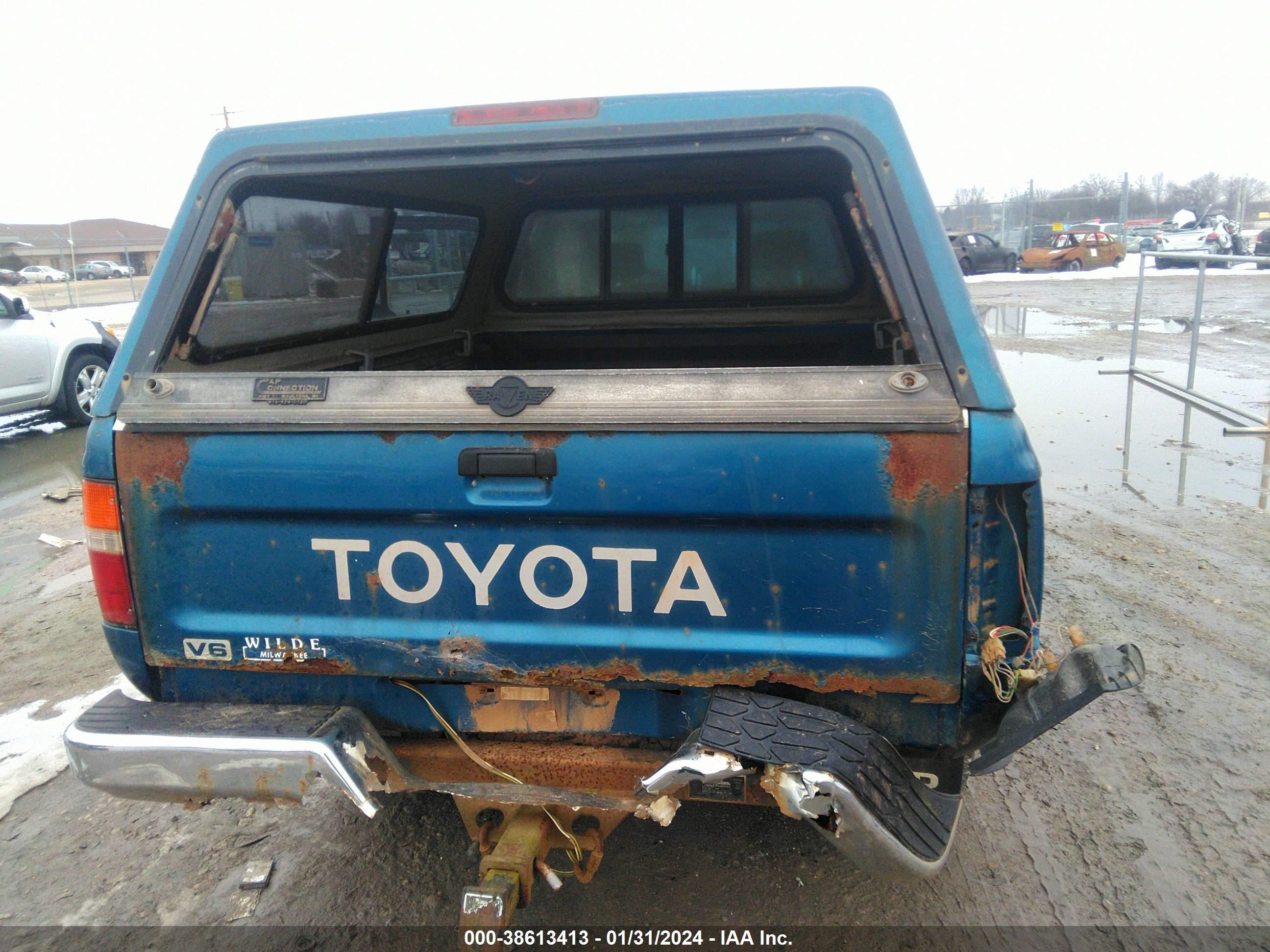 Photo 5 VIN: 4TAVN13D6RZ232490 - TOYOTA PICKUP 