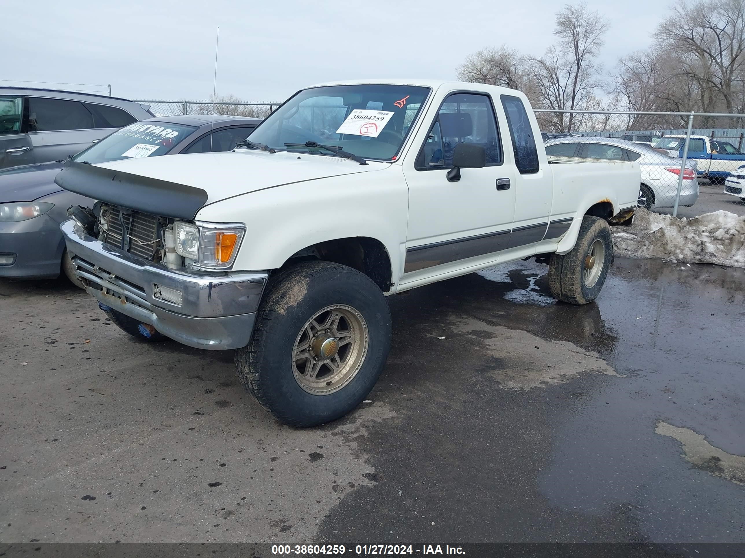 Photo 1 VIN: 4TAVN13D8RZ249369 - TOYOTA PICKUP 