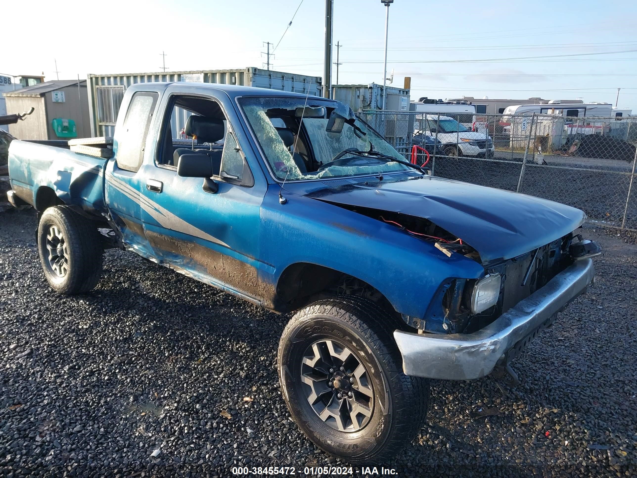 Photo 0 VIN: 4TAVN13DXPZ109904 - TOYOTA PICKUP 