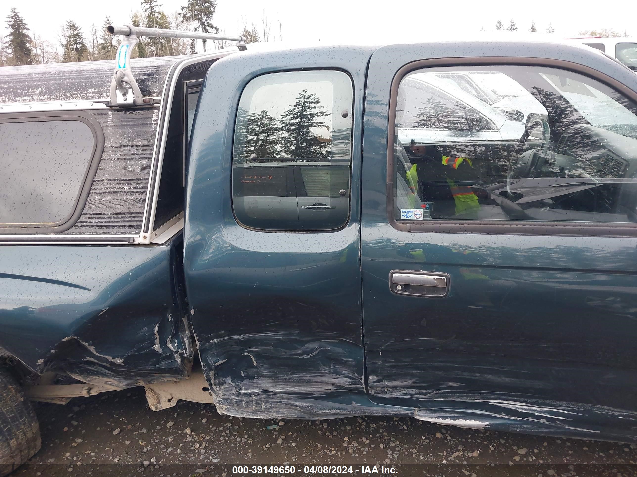 Photo 12 VIN: 4TAVN52N0VZ327994 - TOYOTA TACOMA 