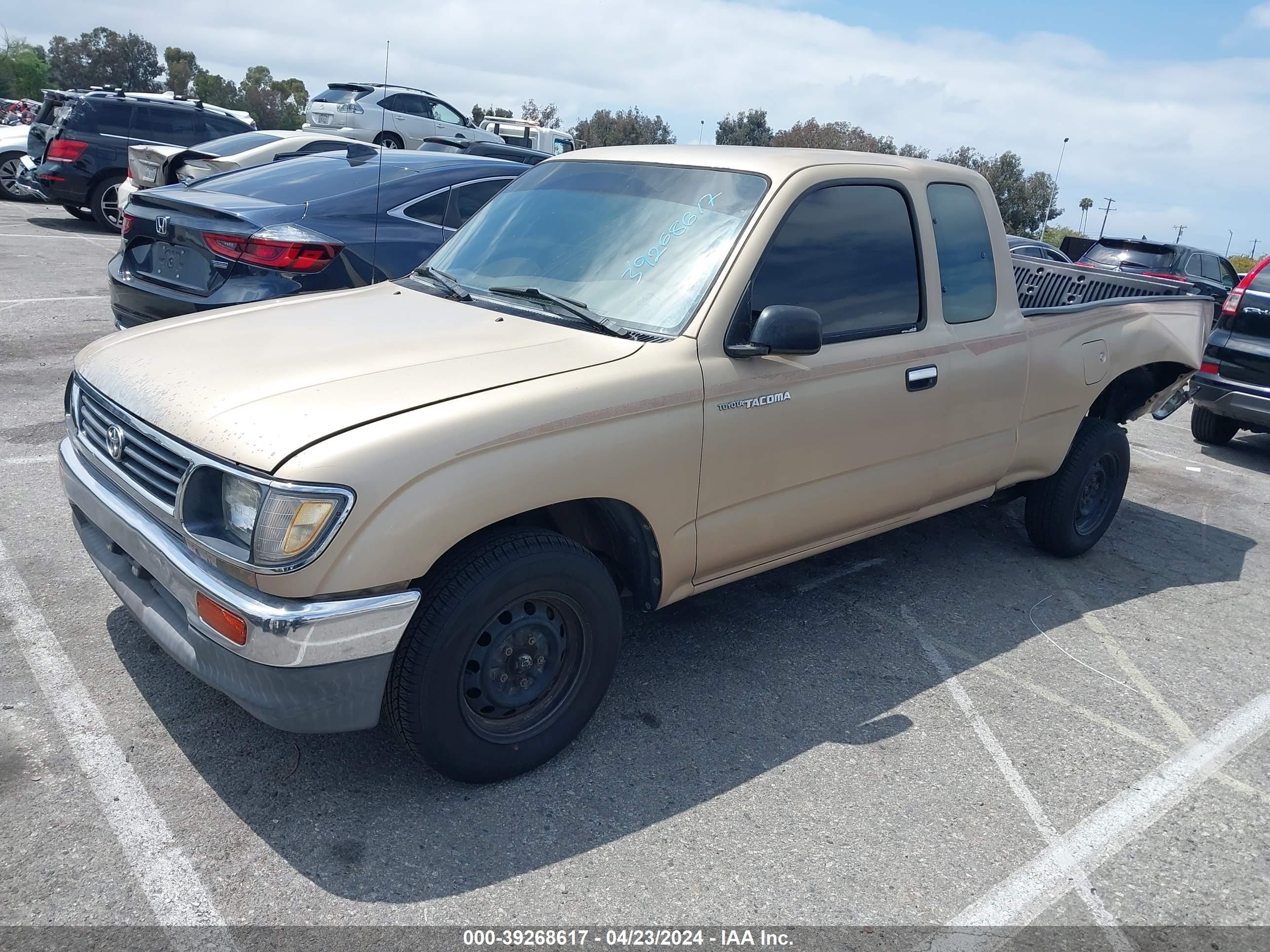 Photo 1 VIN: 4TAVN52N3TZ137796 - TOYOTA TACOMA 