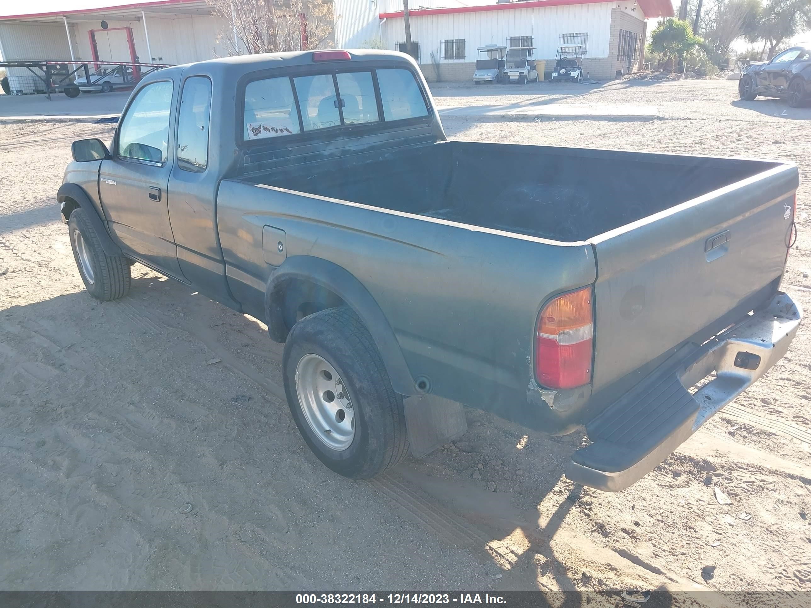 Photo 2 VIN: 4TAVN52N3VZ308906 - TOYOTA TACOMA 