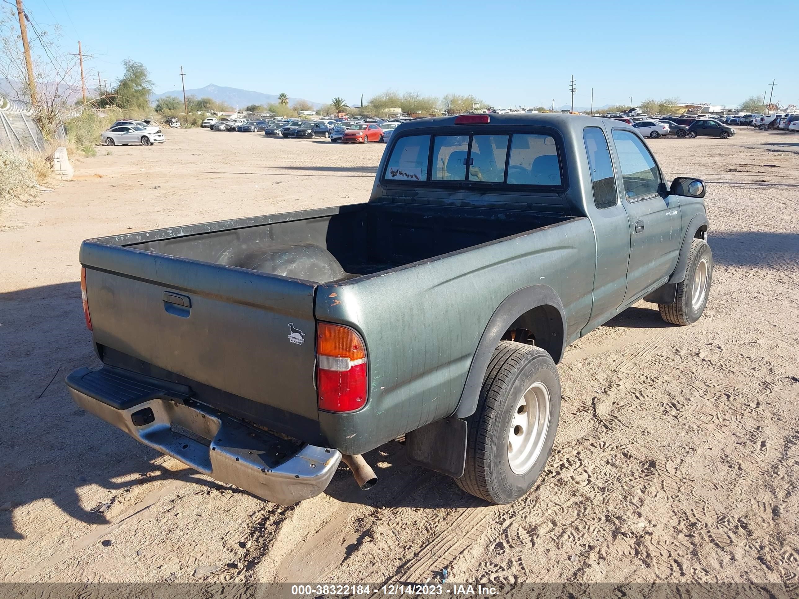 Photo 3 VIN: 4TAVN52N3VZ308906 - TOYOTA TACOMA 