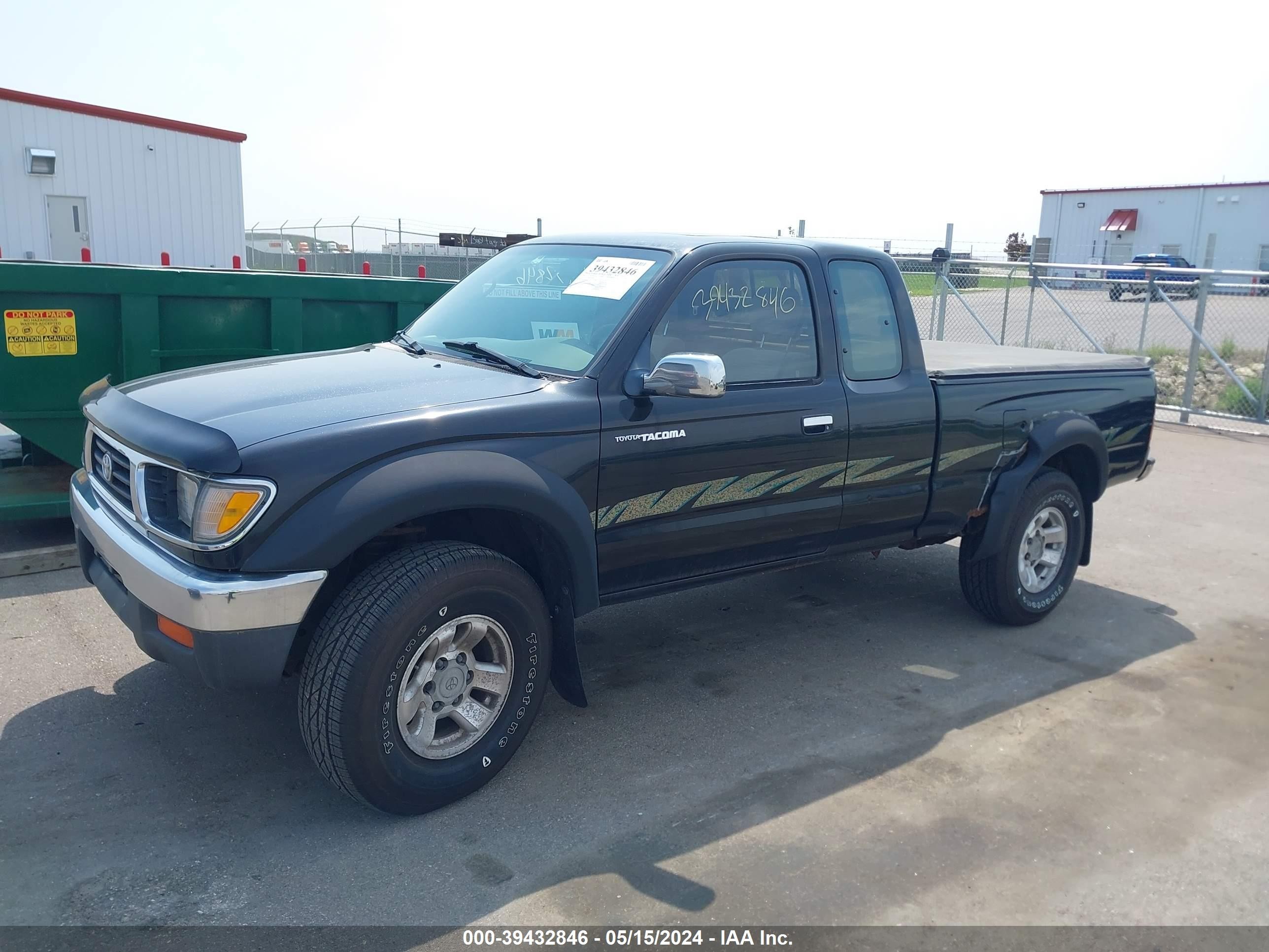 Photo 1 VIN: 4TAVN73K0SZ006422 - TOYOTA TACOMA 