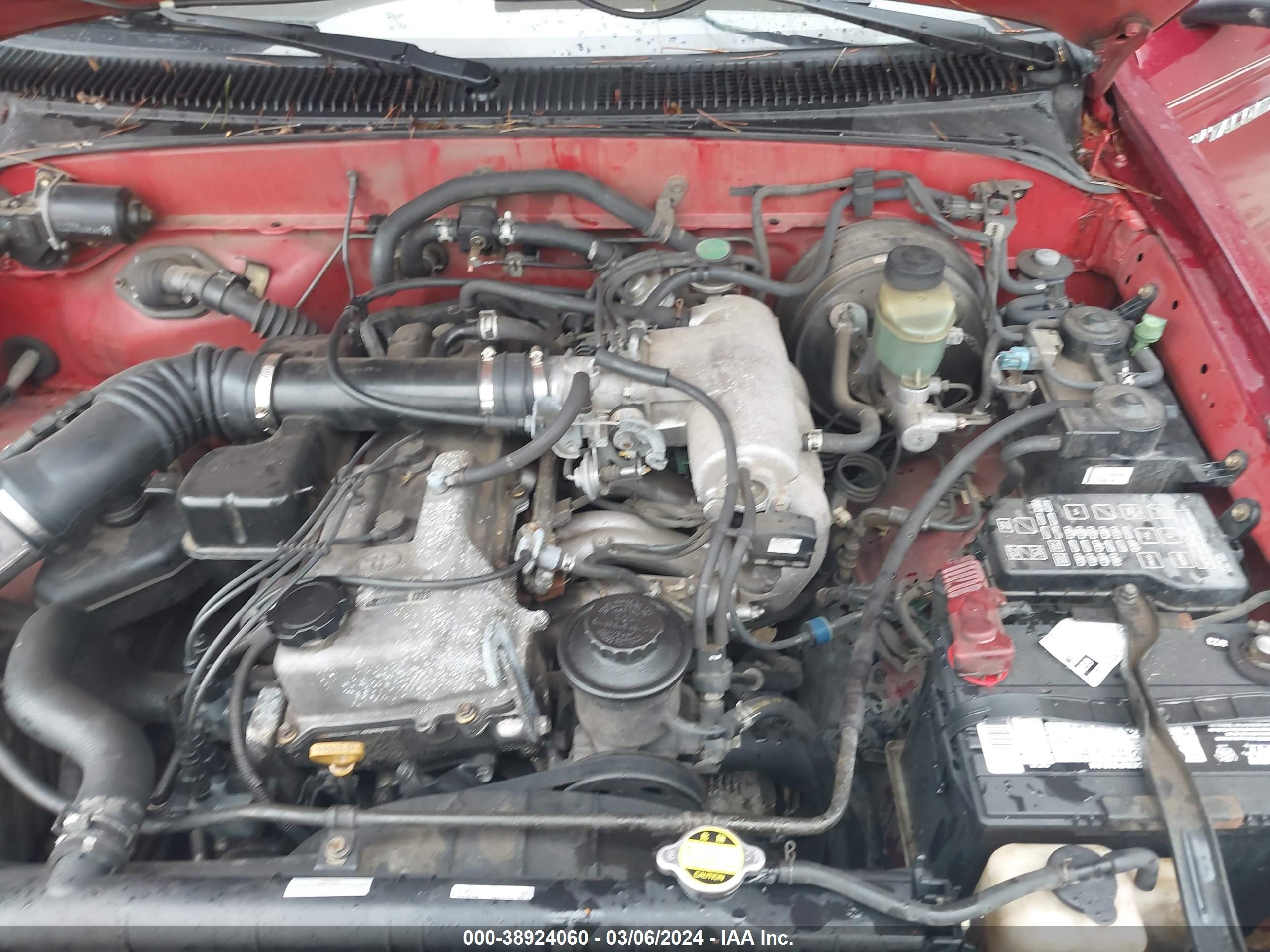 Photo 9 VIN: 4TAWM72N8YZ652187 - TOYOTA TACOMA 