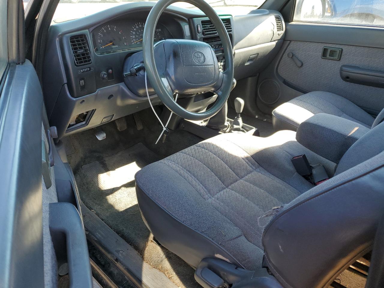 Photo 7 VIN: 4TAWM72N9VZ322876 - TOYOTA TACOMA 