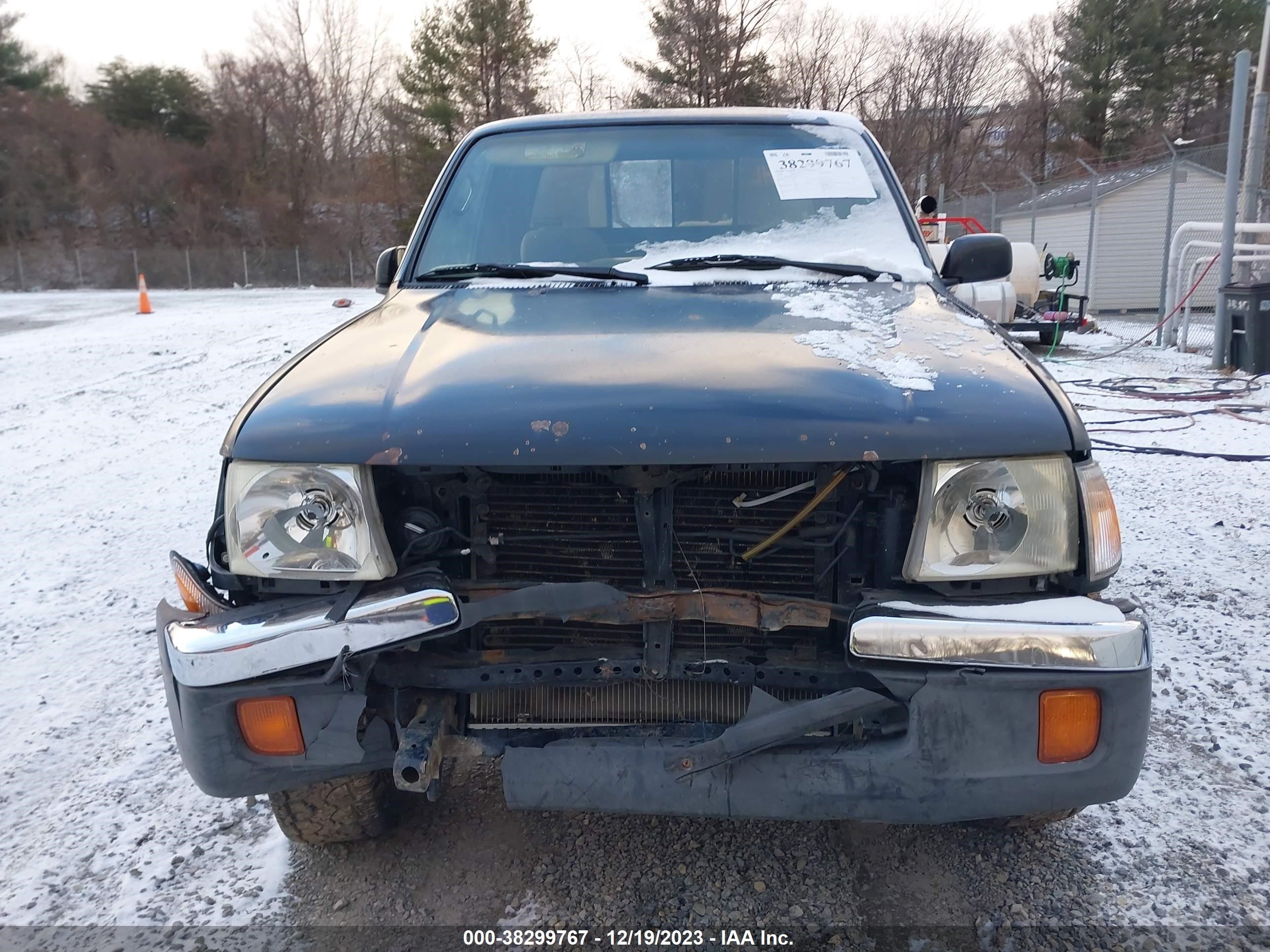 Photo 11 VIN: 4TAWM72N9WZ092242 - TOYOTA TACOMA 