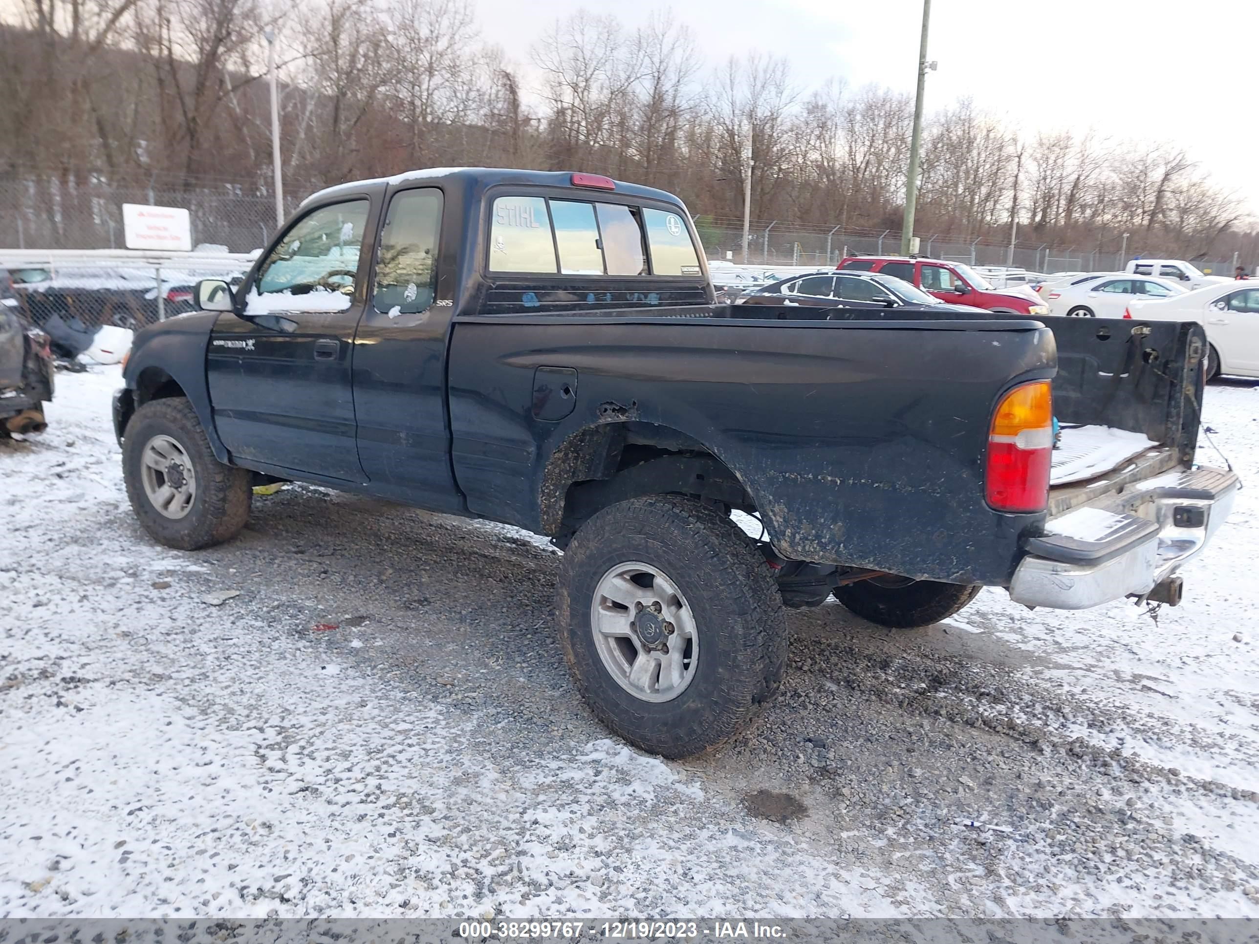 Photo 2 VIN: 4TAWM72N9WZ092242 - TOYOTA TACOMA 