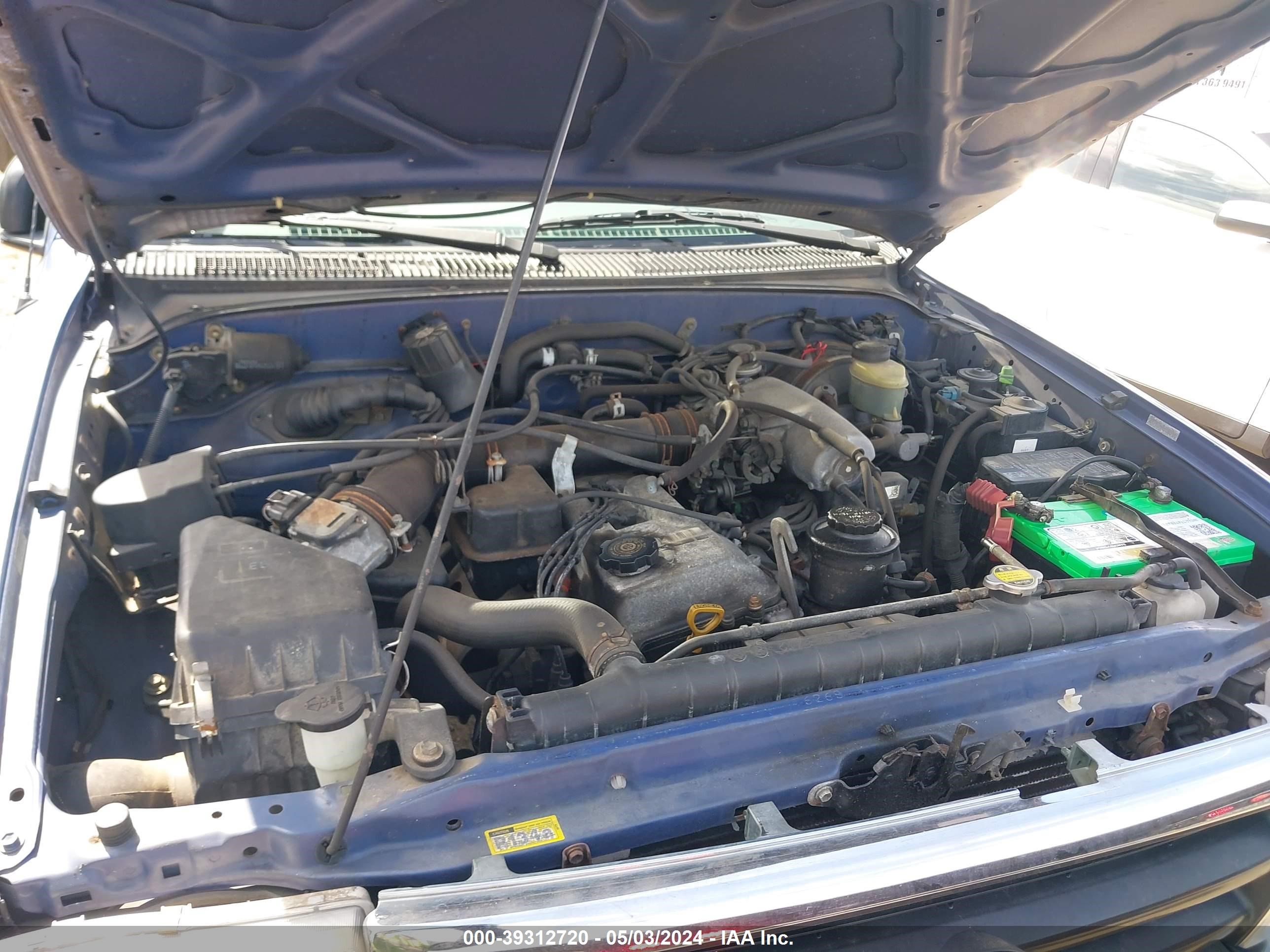 Photo 9 VIN: 4TAWM72N9XZ562528 - TOYOTA TACOMA 