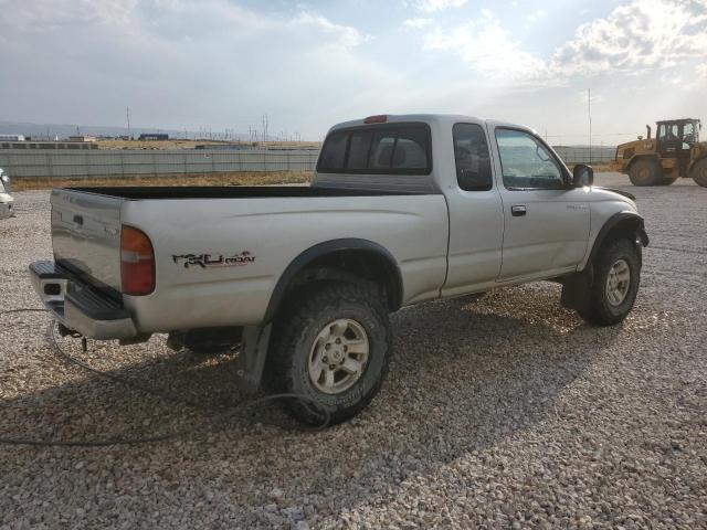 Photo 2 VIN: 4TAWN72N0YZ678294 - TOYOTA TACOMA XTR 