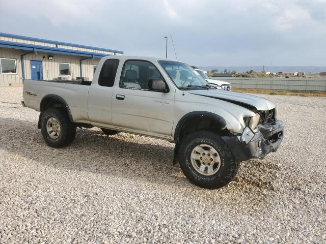 Photo 3 VIN: 4TAWN72N0YZ678294 - TOYOTA TACOMA XTR 