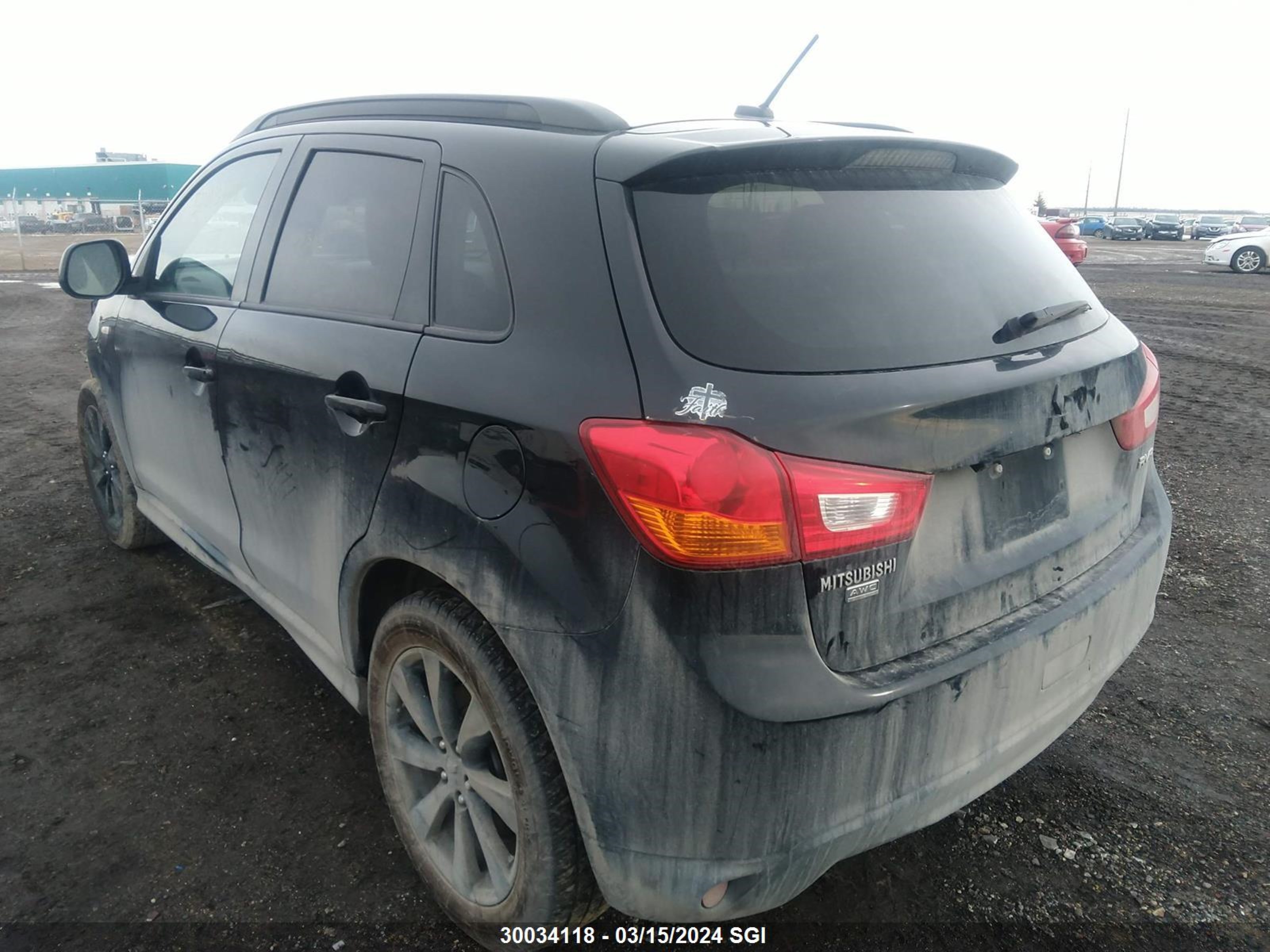 Photo 2 VIN: 4TAWN72N1WZ105692 - MITSUBISHI RVR 