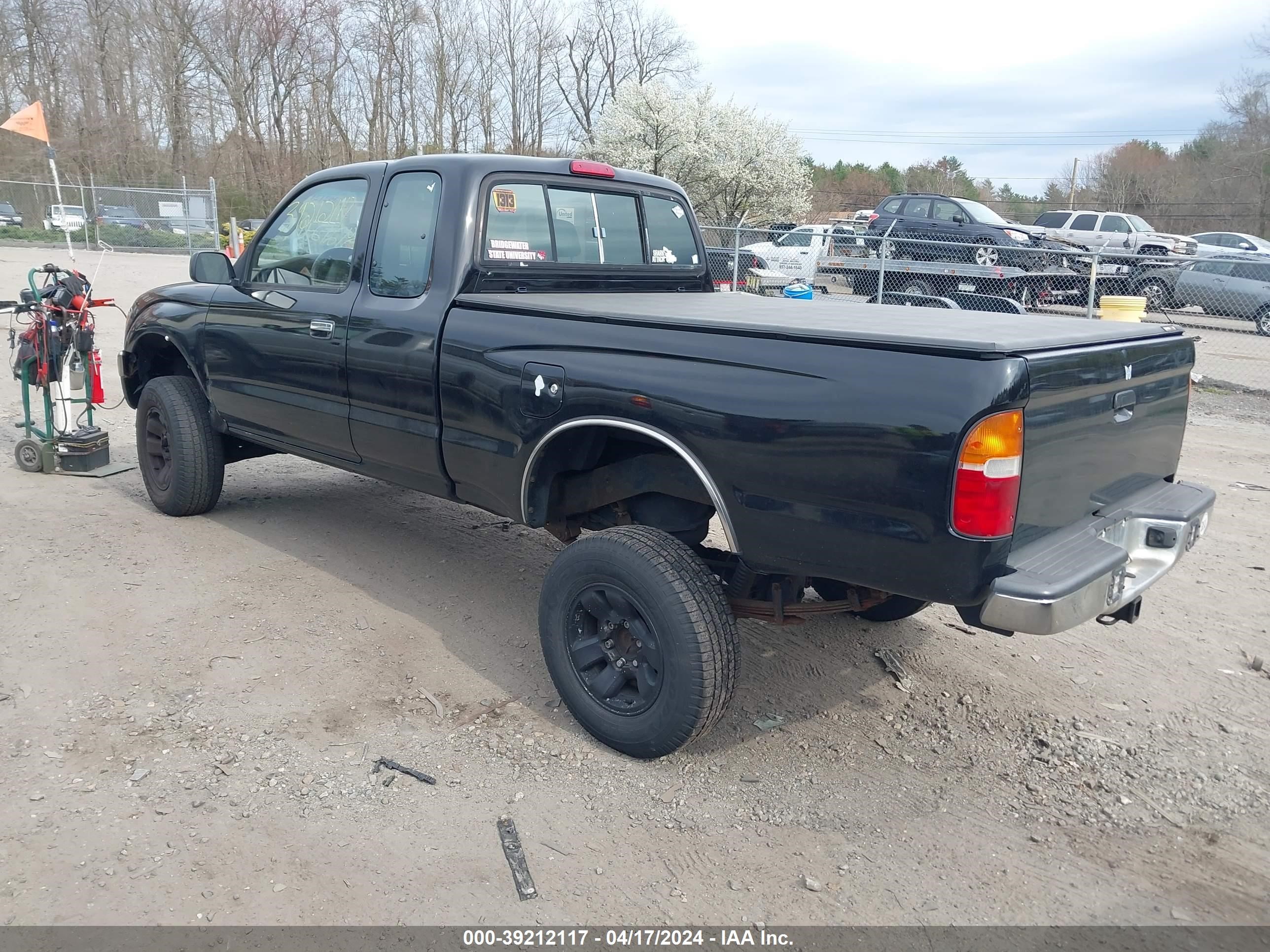 Photo 2 VIN: 4TAWN72N2TZ104479 - TOYOTA TACOMA 