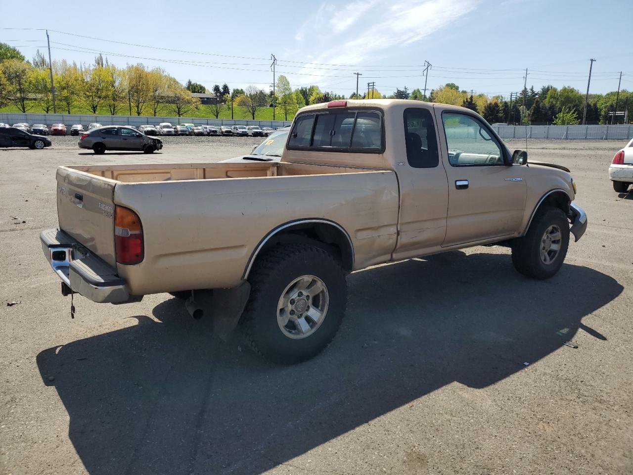 Photo 2 VIN: 4TAWN72N2XZ470951 - TOYOTA TACOMA 