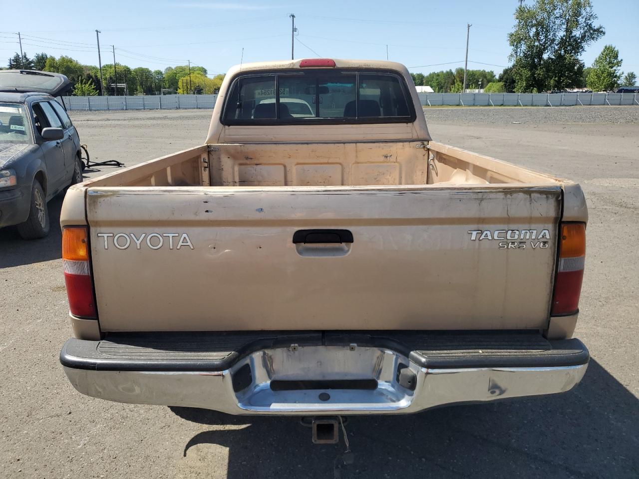 Photo 5 VIN: 4TAWN72N2XZ470951 - TOYOTA TACOMA 