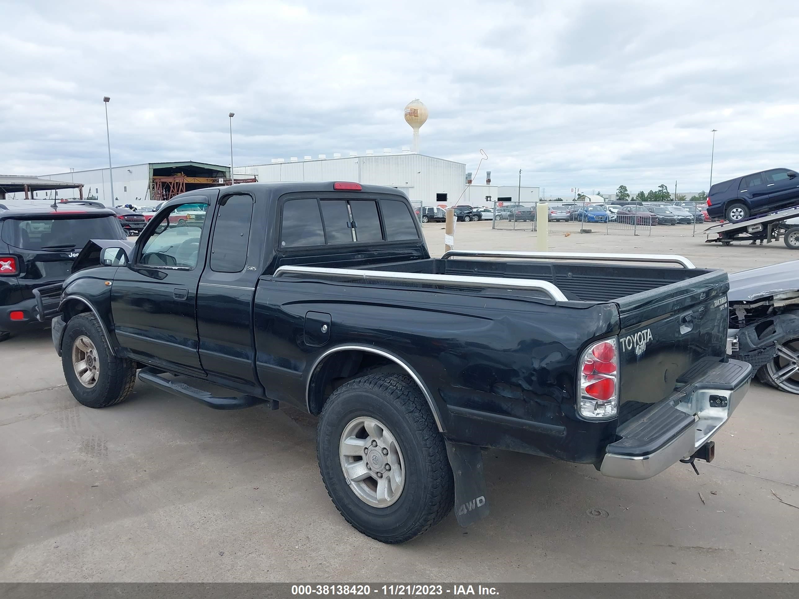 Photo 13 VIN: 4TAWN72N3XZ512043 - TOYOTA TACOMA 