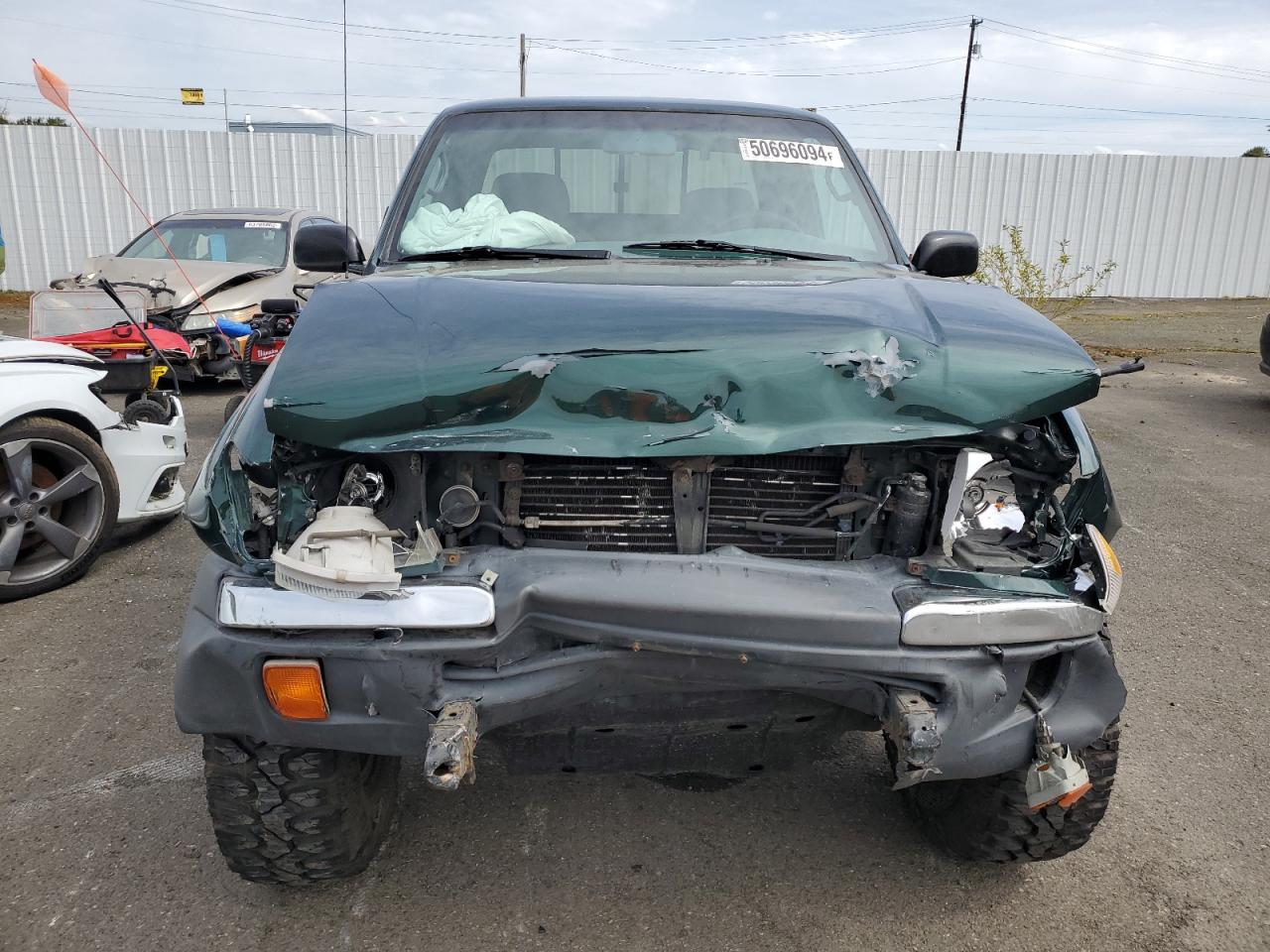 Photo 4 VIN: 4TAWN72N5XZ553869 - TOYOTA TACOMA 