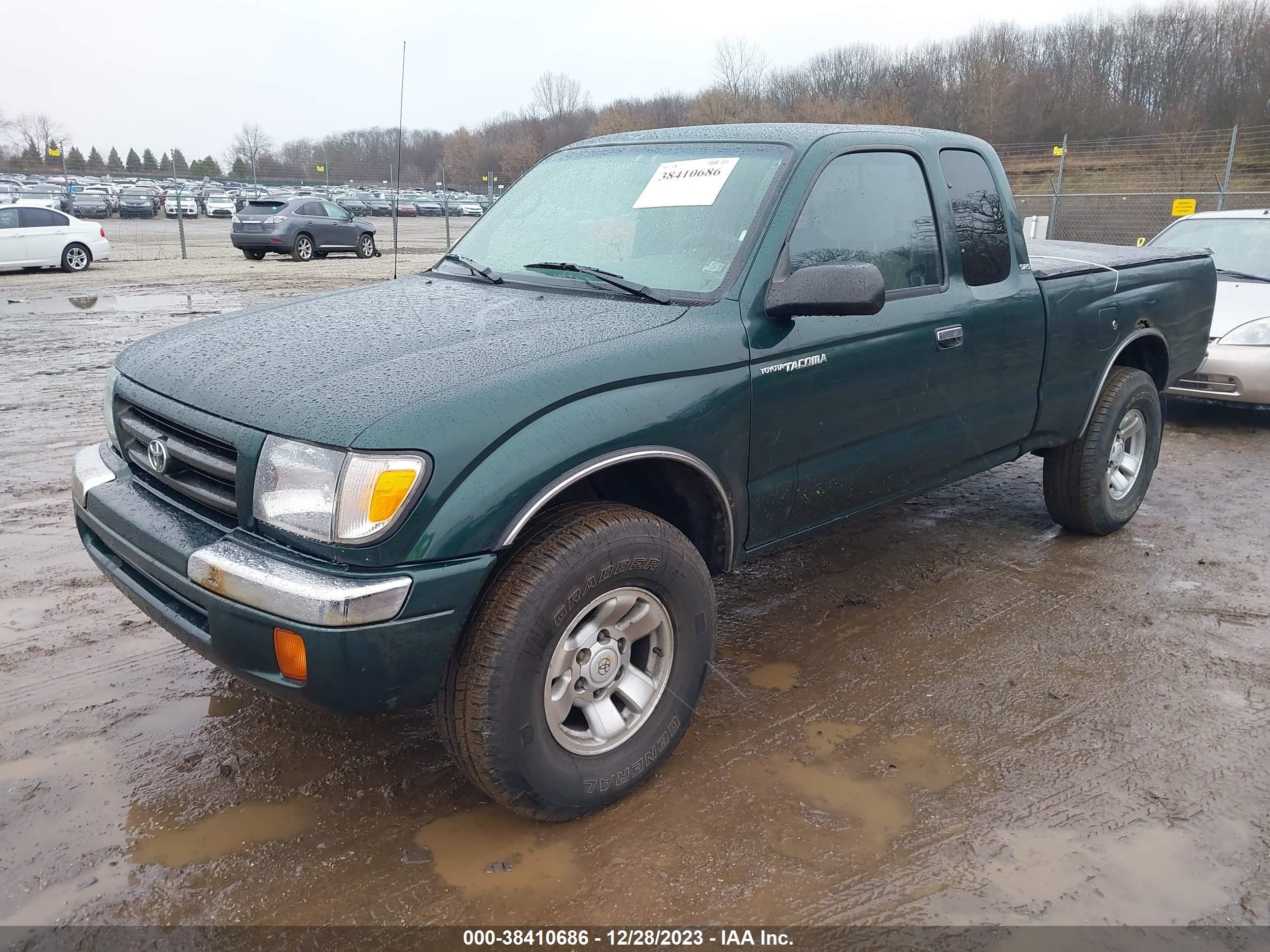 Photo 1 VIN: 4TAWN72N6YZ615653 - TOYOTA TACOMA 