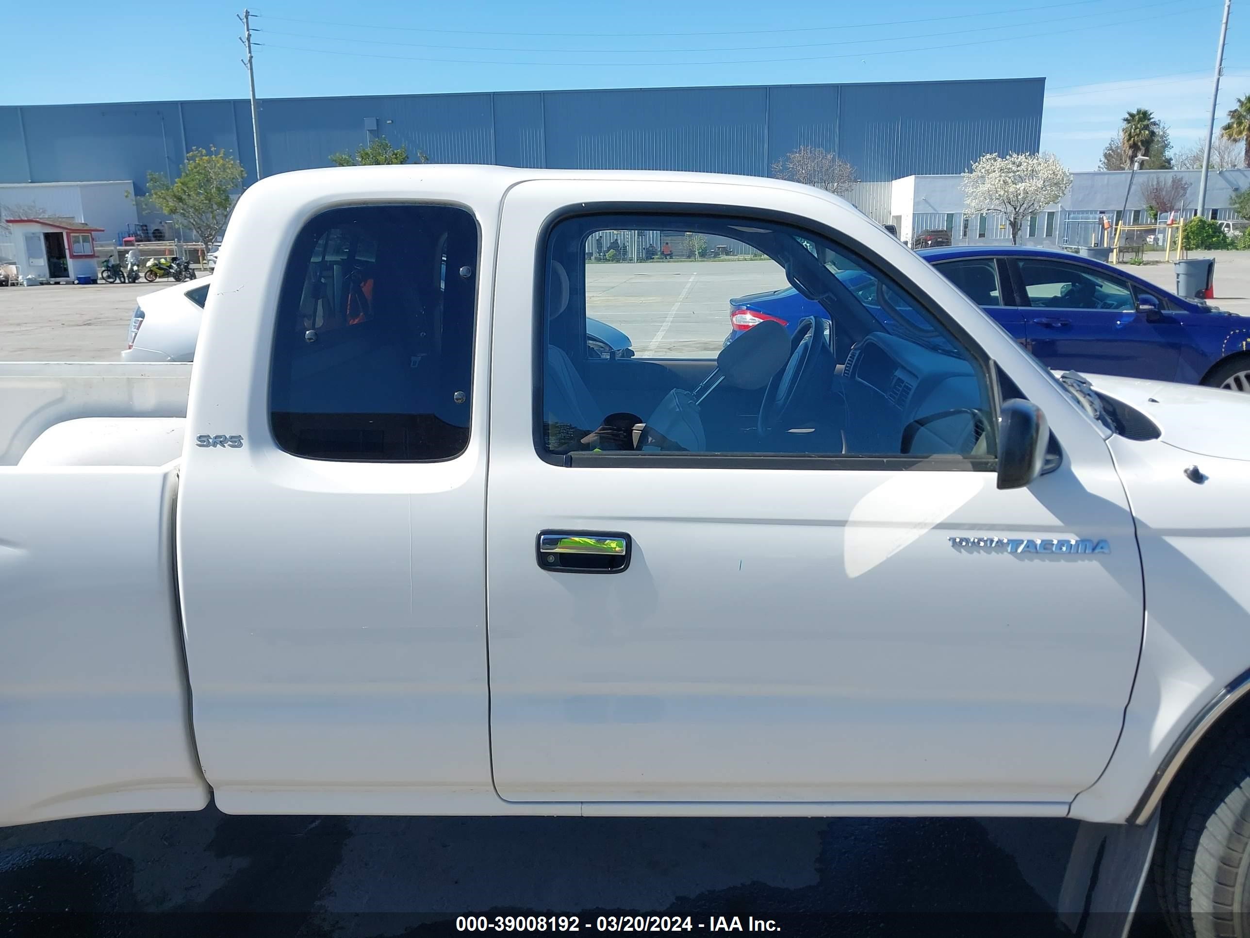 Photo 13 VIN: 4TAWN72N9XZ557116 - TOYOTA TACOMA 