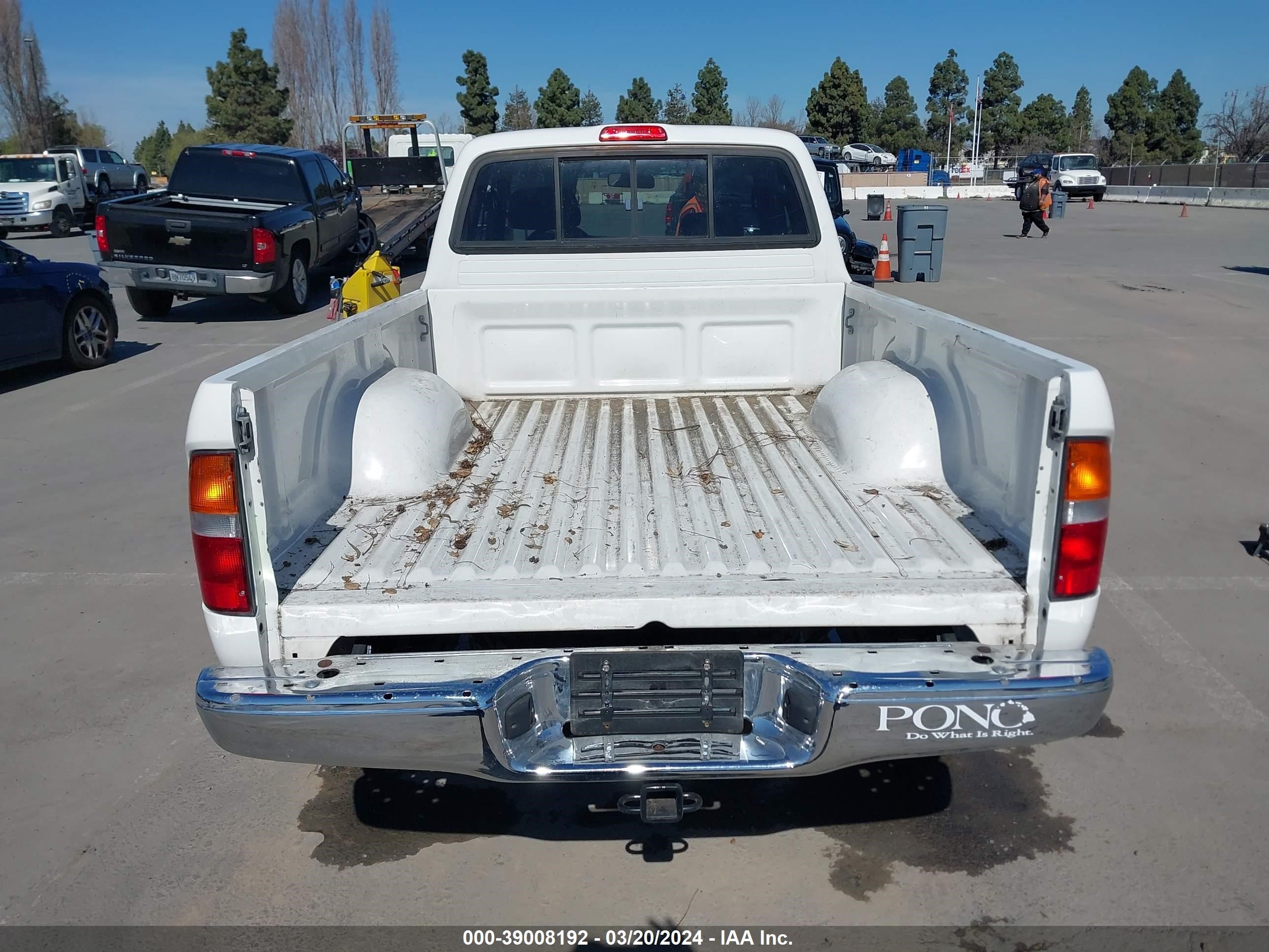 Photo 16 VIN: 4TAWN72N9XZ557116 - TOYOTA TACOMA 