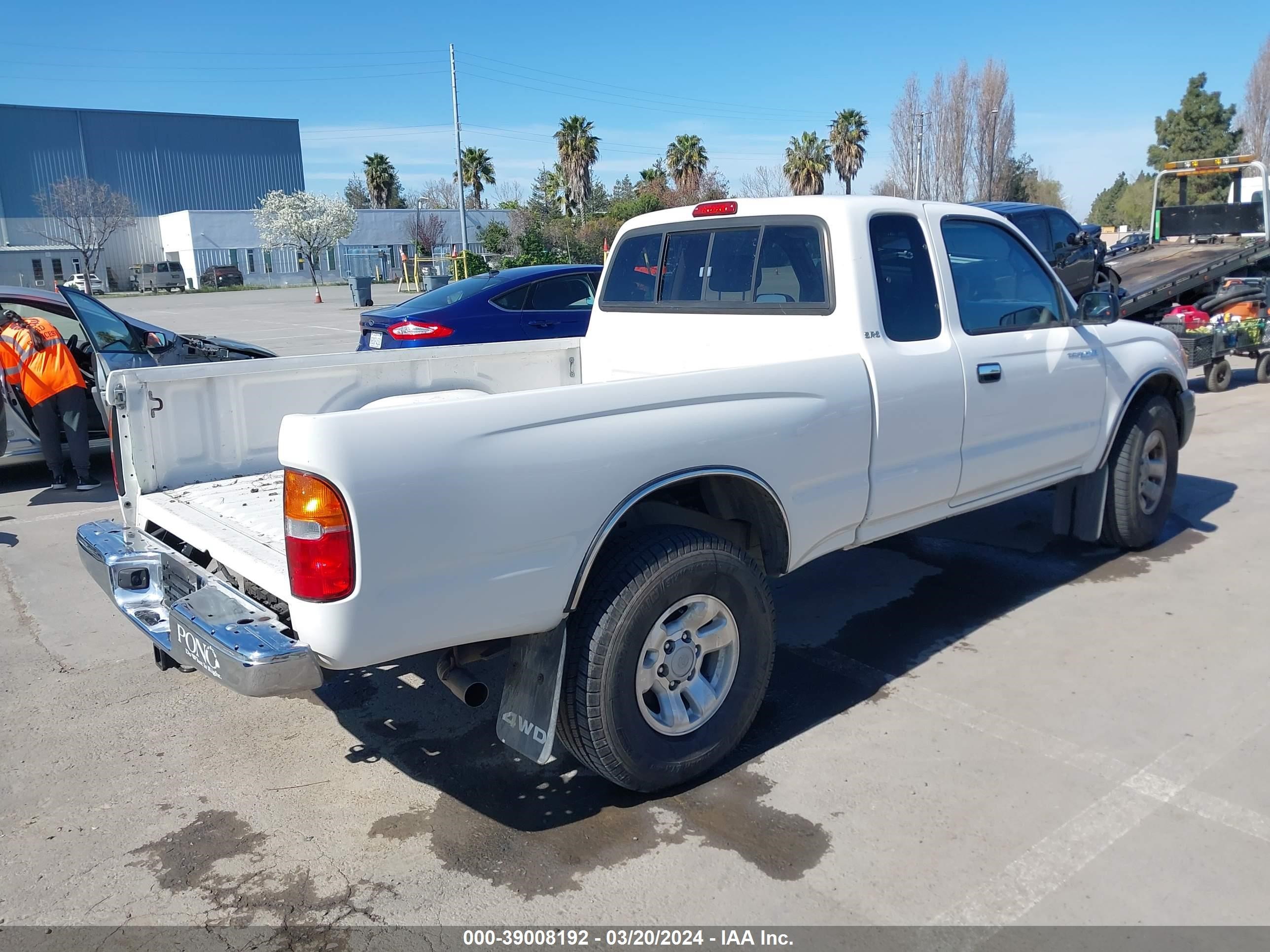 Photo 3 VIN: 4TAWN72N9XZ557116 - TOYOTA TACOMA 