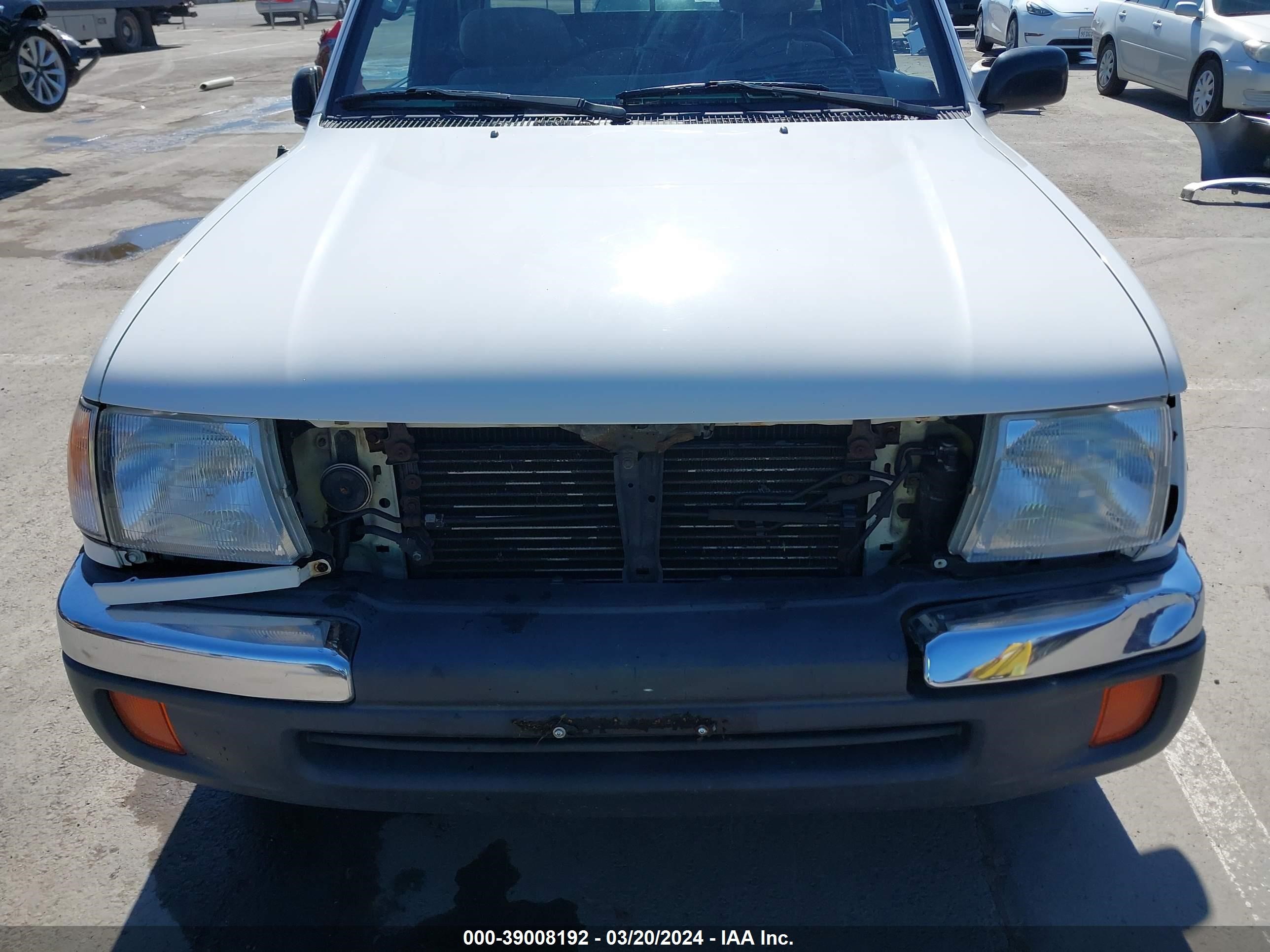 Photo 5 VIN: 4TAWN72N9XZ557116 - TOYOTA TACOMA 