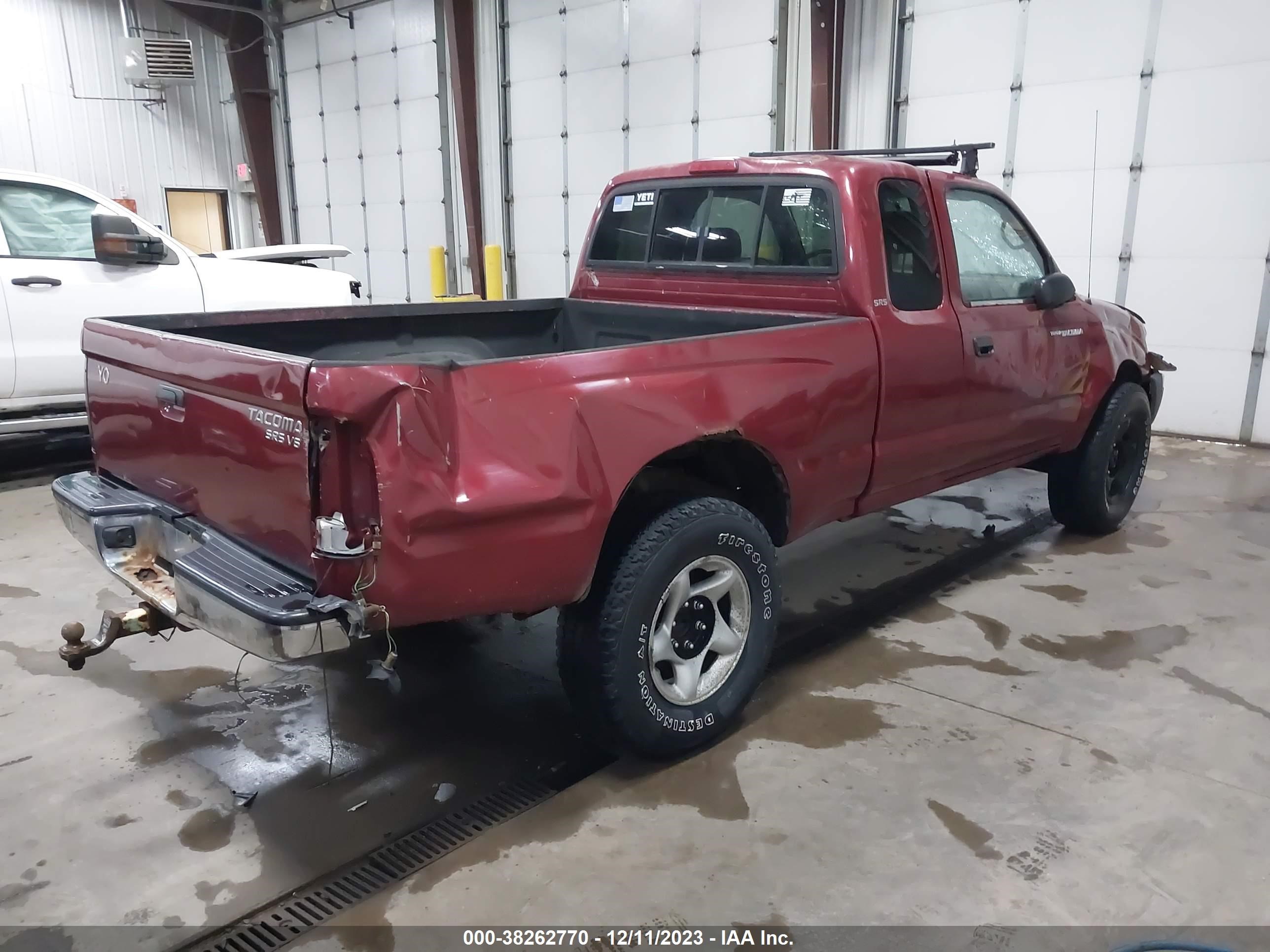 Photo 3 VIN: 4TAWN72N9YZ622340 - TOYOTA TACOMA 