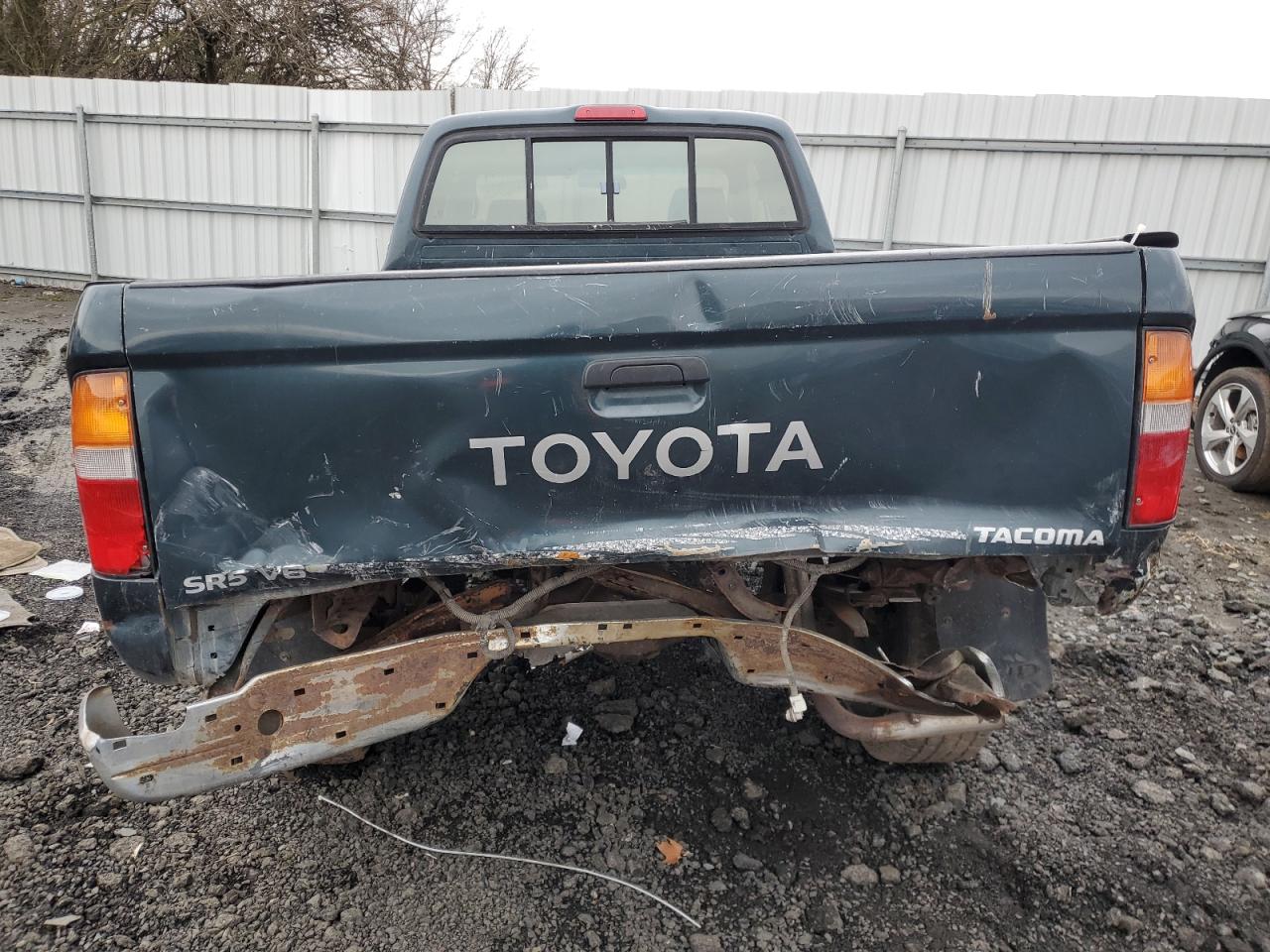 Photo 5 VIN: 4TAWN74N3VZ282613 - TOYOTA TACOMA 