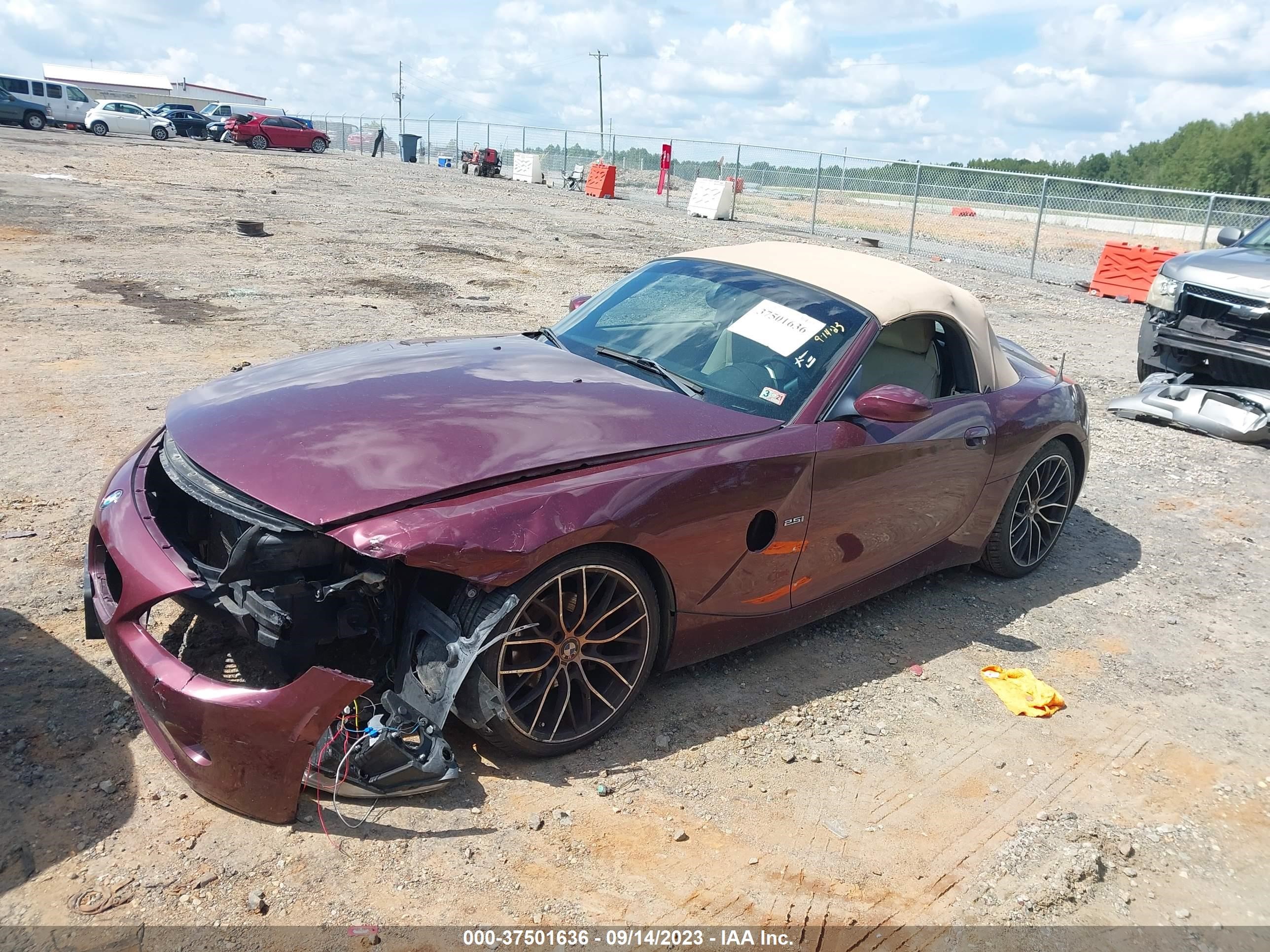 Photo 1 VIN: 4USBT33413LS48352 - BMW Z4 