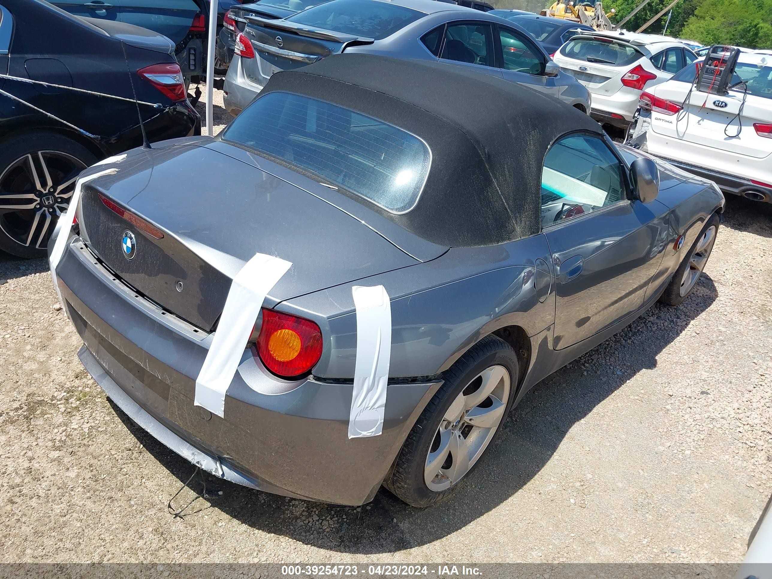 Photo 4 VIN: 4USBT33463LS42305 - BMW Z4 