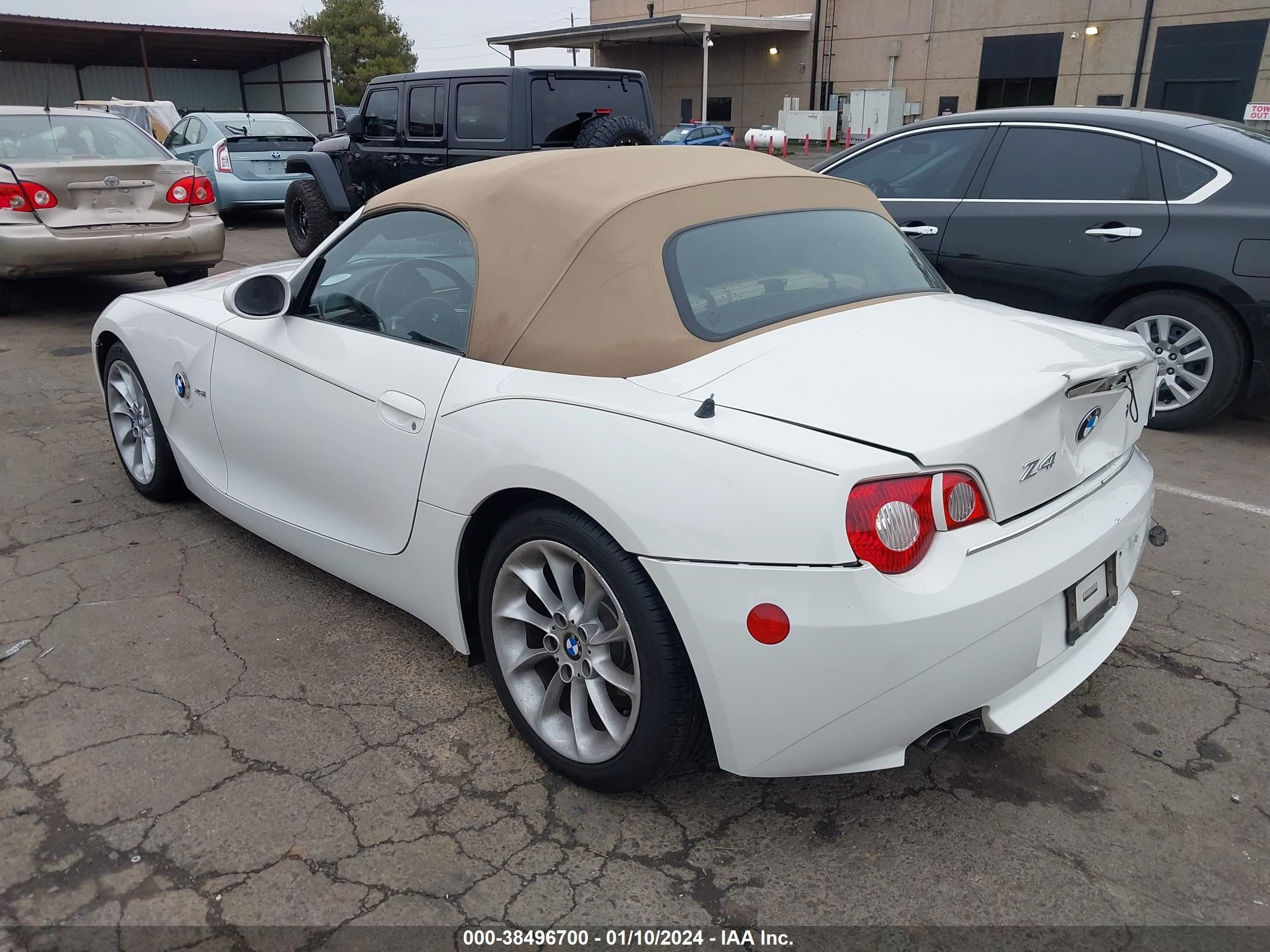 Photo 2 VIN: 4USBT33525LS54379 - BMW Z4 